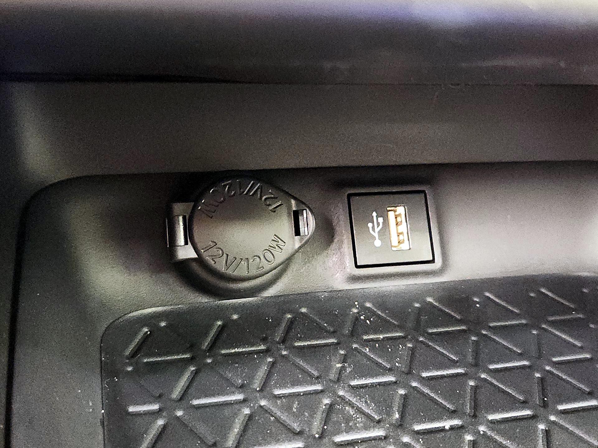 Thumbnail: 2025 Toyota RAV4 - 18