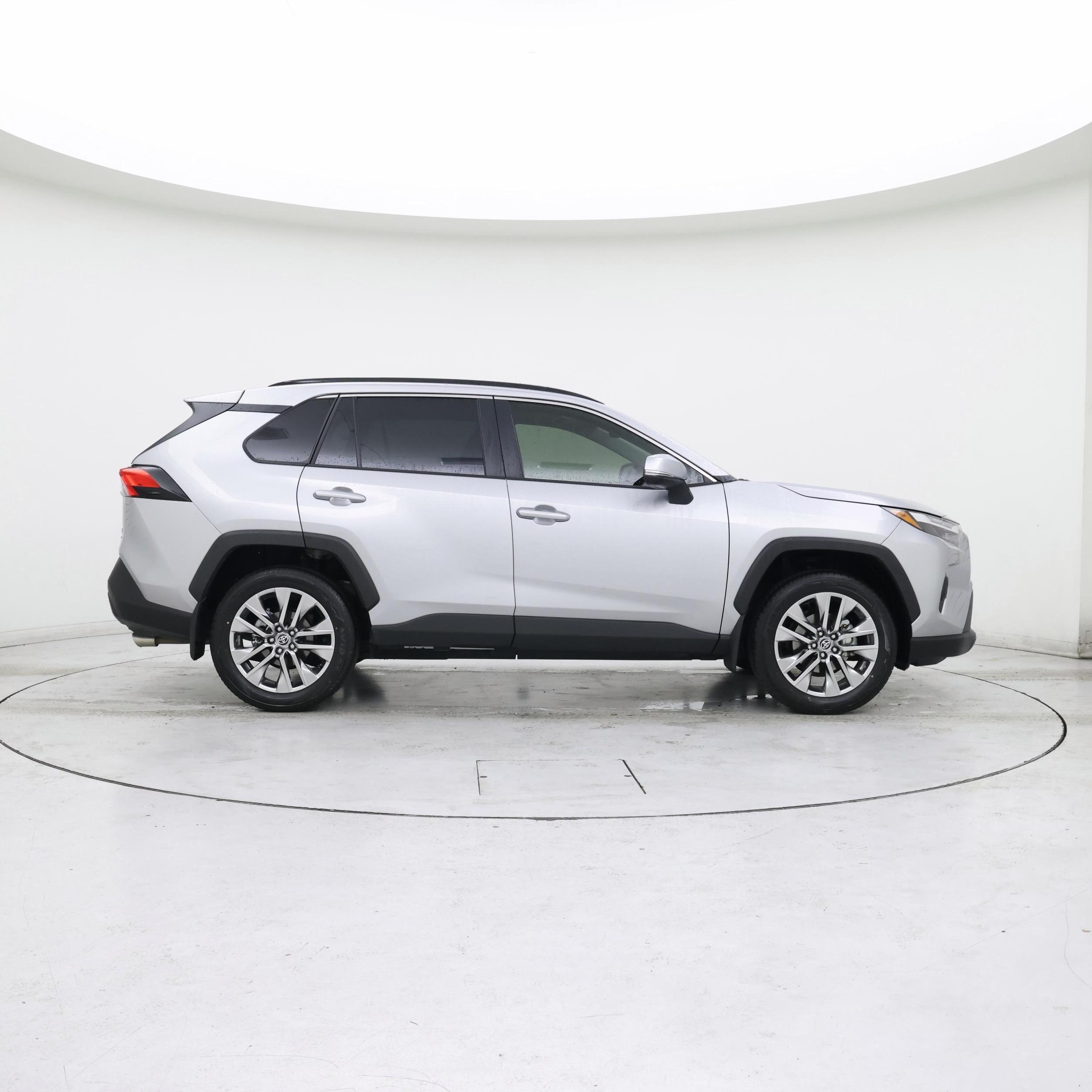 Thumbnail: 2025 Toyota RAV4 - 7