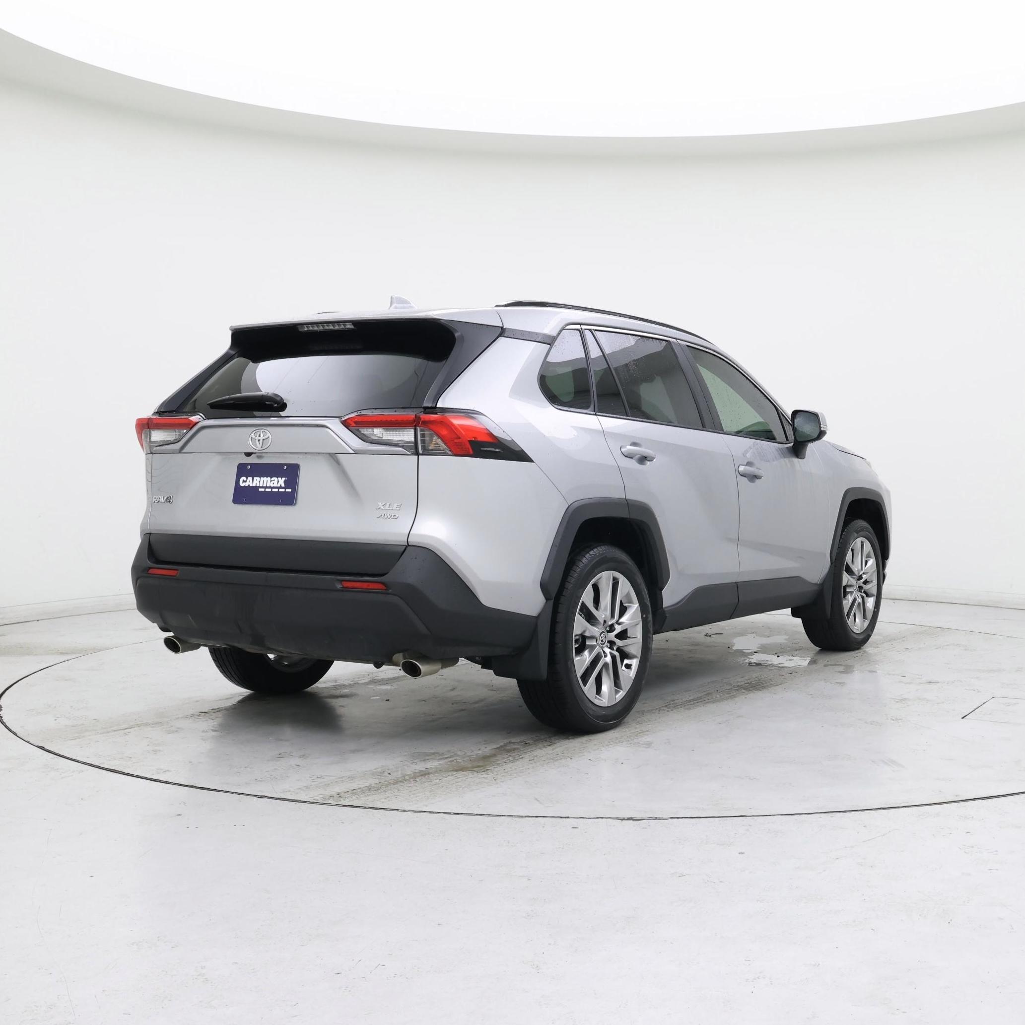 Thumbnail: 2025 Toyota RAV4 - 8