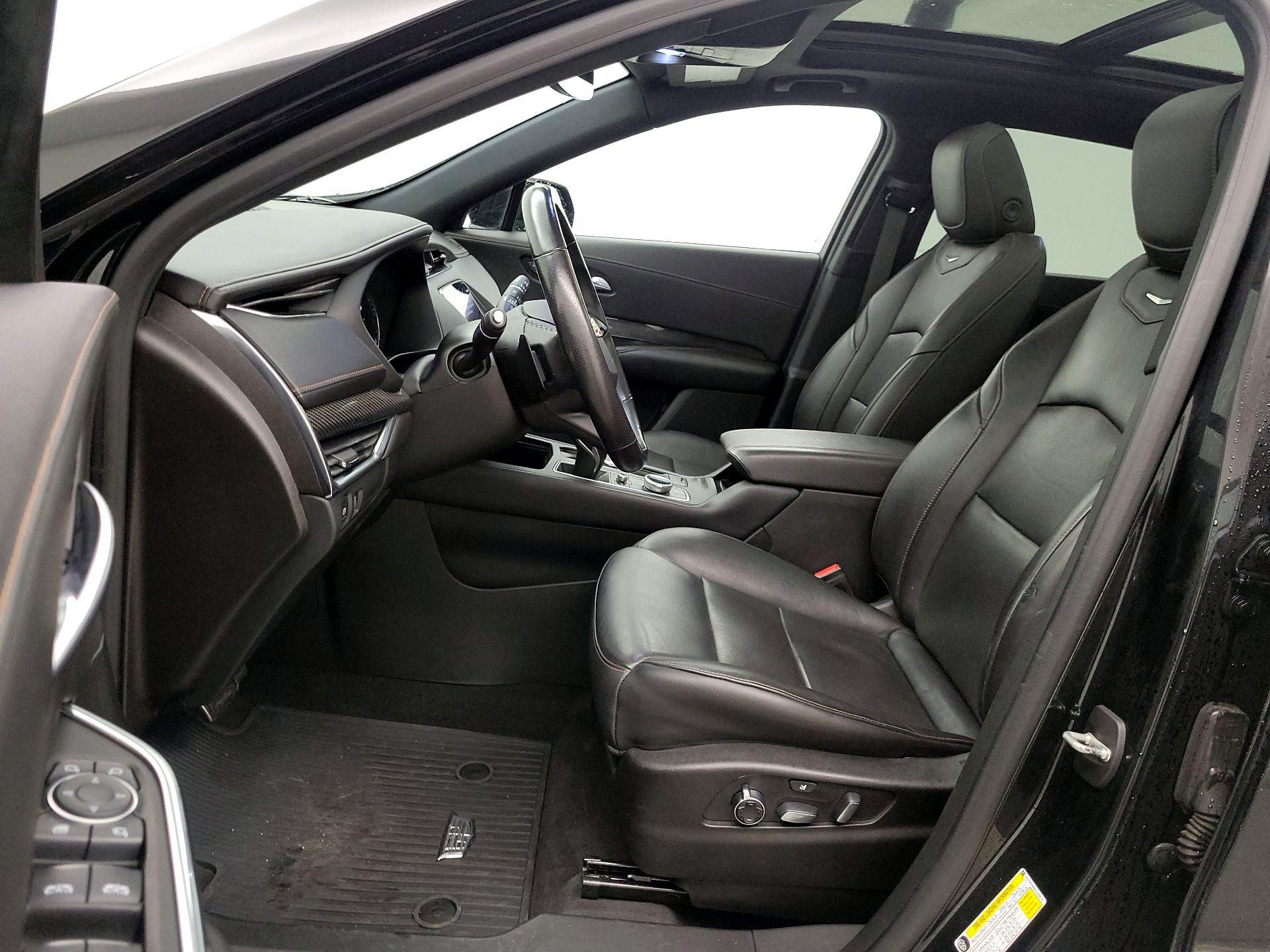 Thumbnail: 2019 Cadillac XT4 - 11