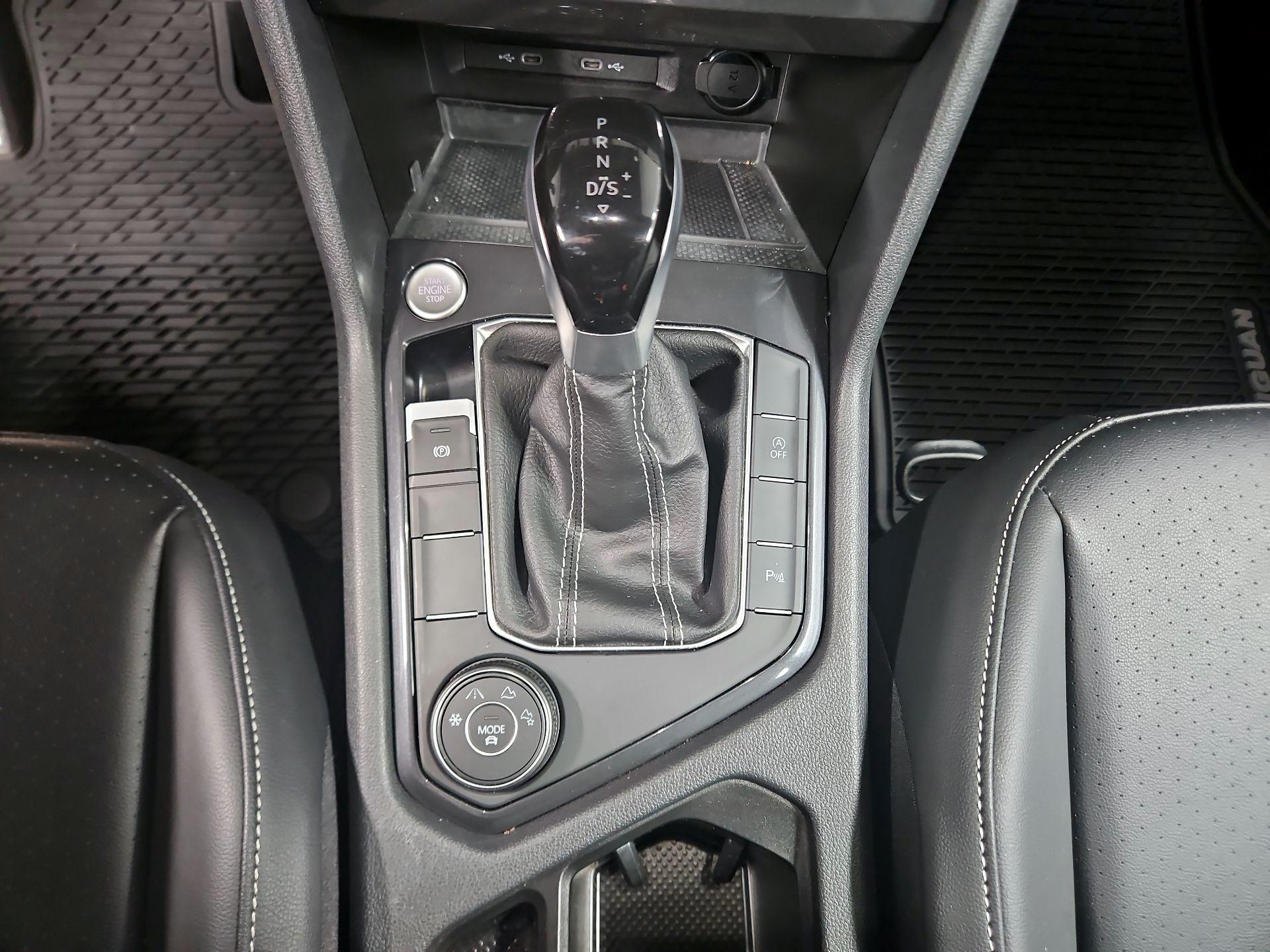 Thumbnail: 2024 Volkswagen Tiguan - 17