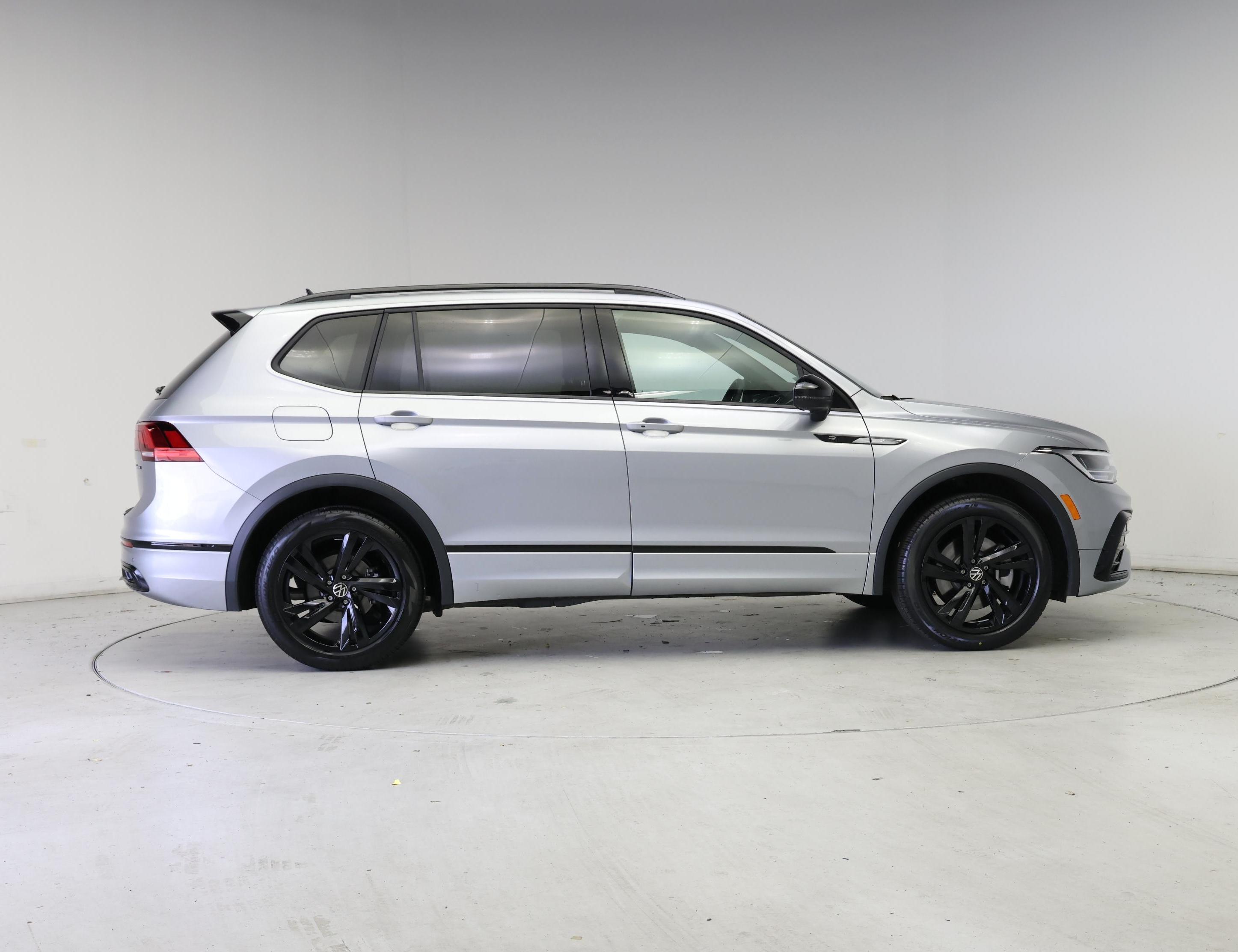 Thumbnail: 2024 Volkswagen Tiguan - 7