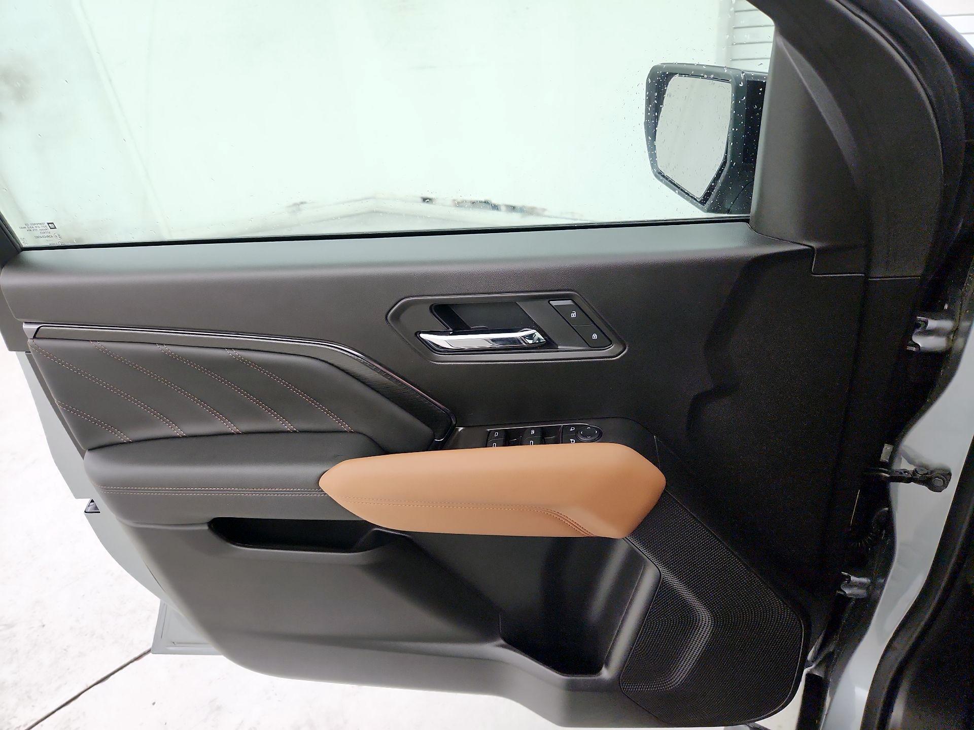 Thumbnail: 2025 GMC Canyon - 12