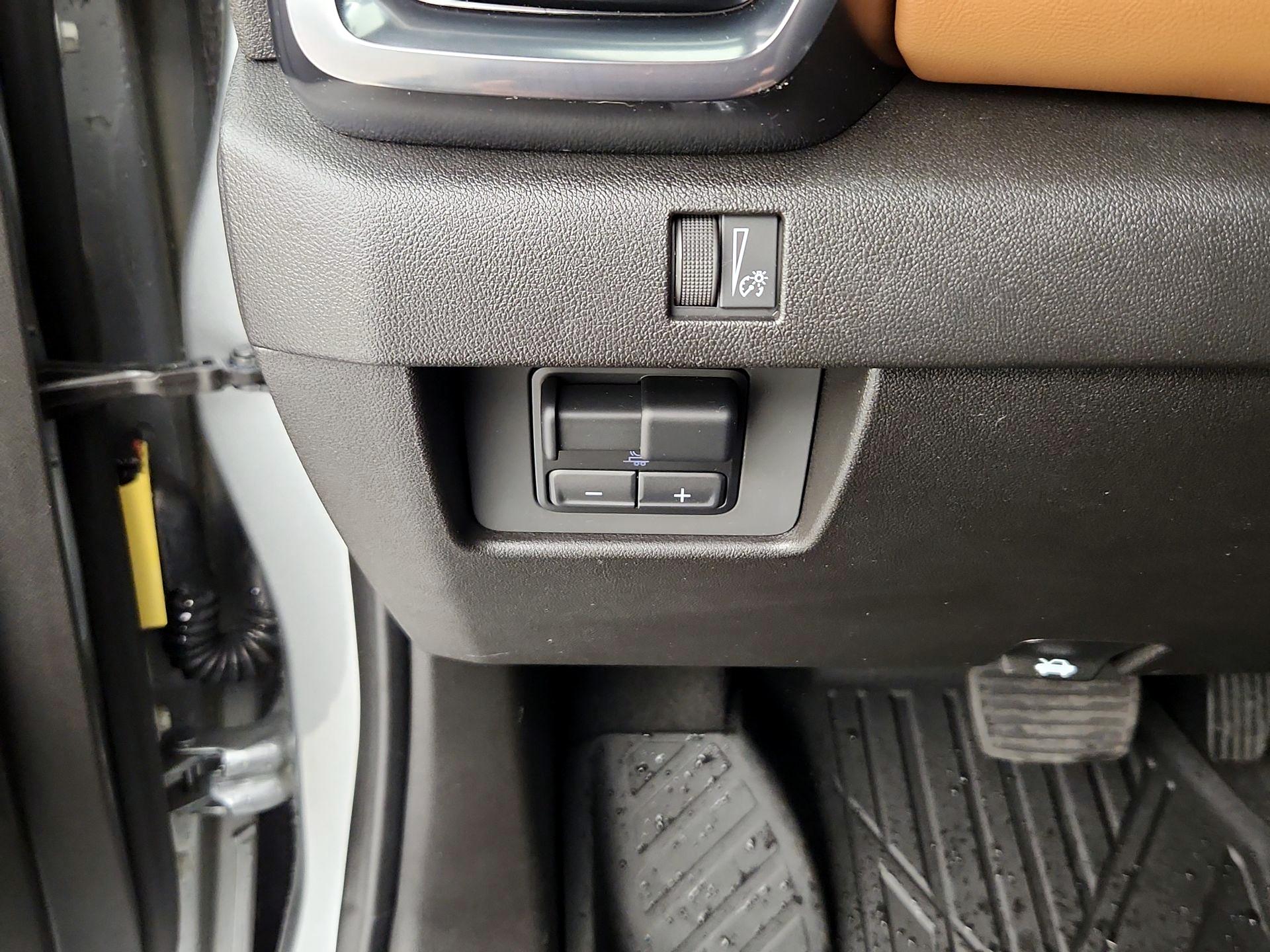 Thumbnail: 2025 GMC Canyon - 13