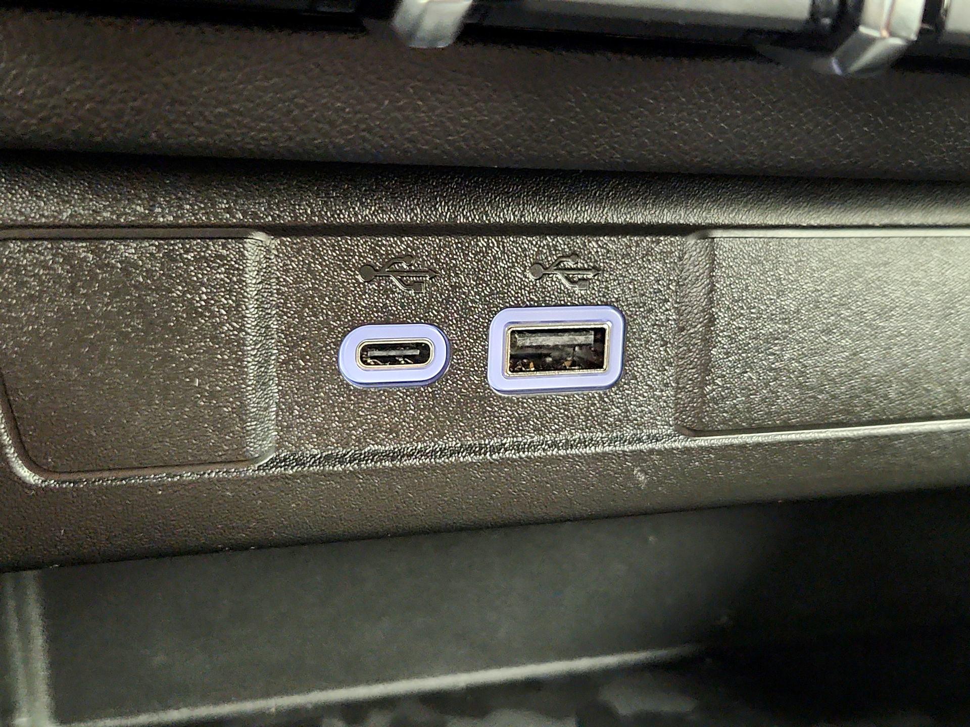 Thumbnail: 2025 GMC Canyon - 19