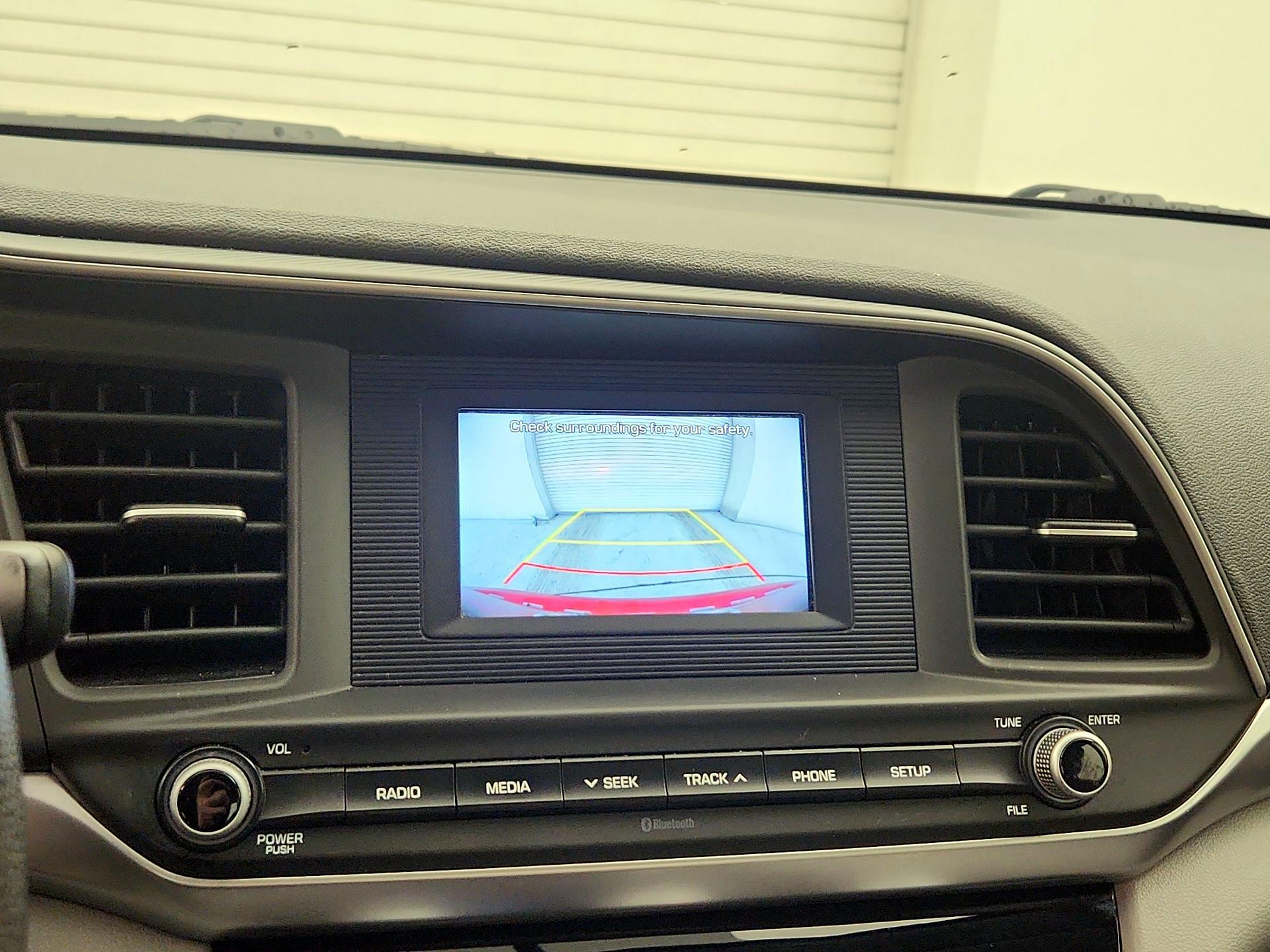 Thumbnail: 2019 Hyundai Elantra - 14