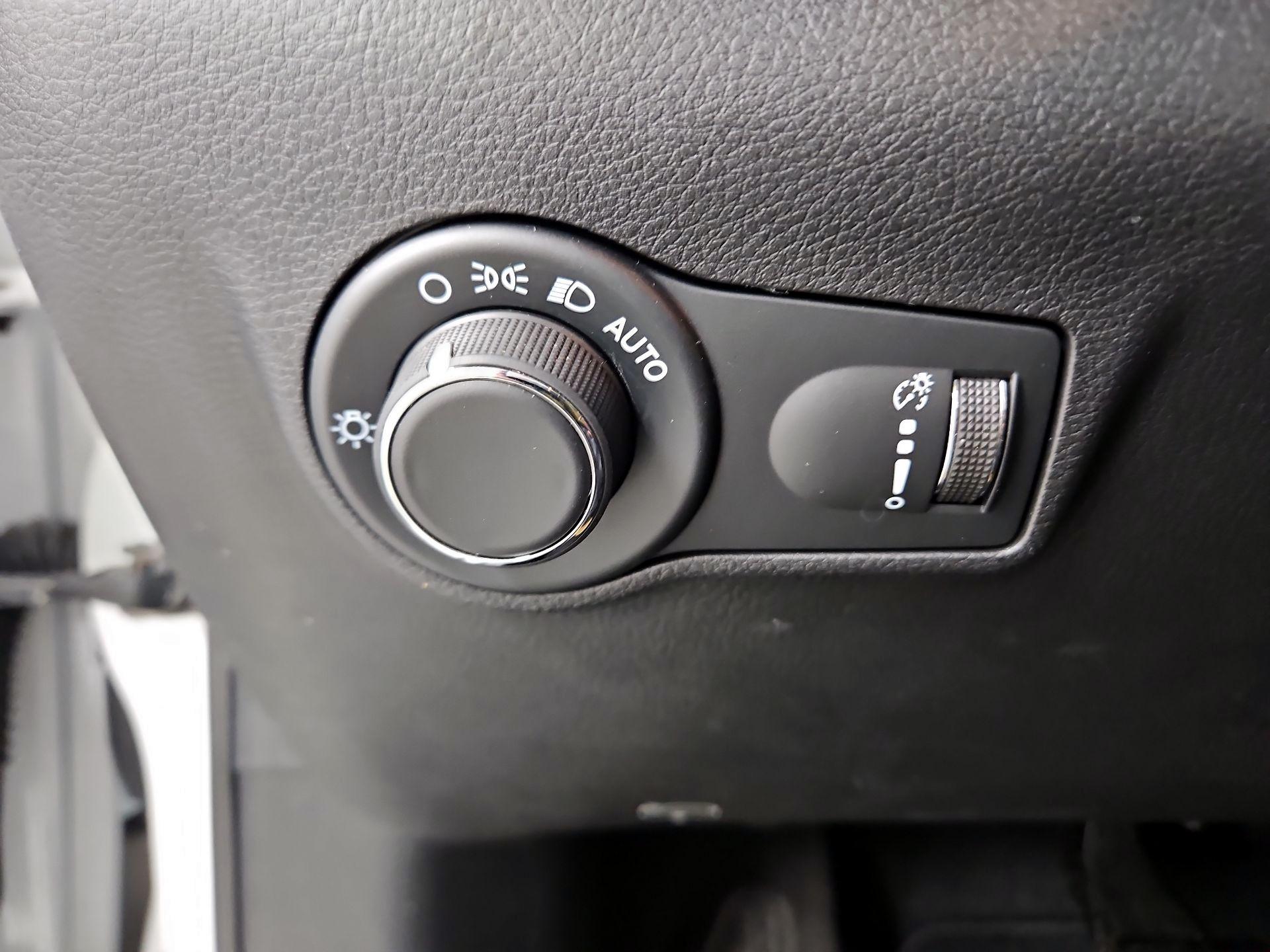 Thumbnail: 2023 Jeep Compass - 13