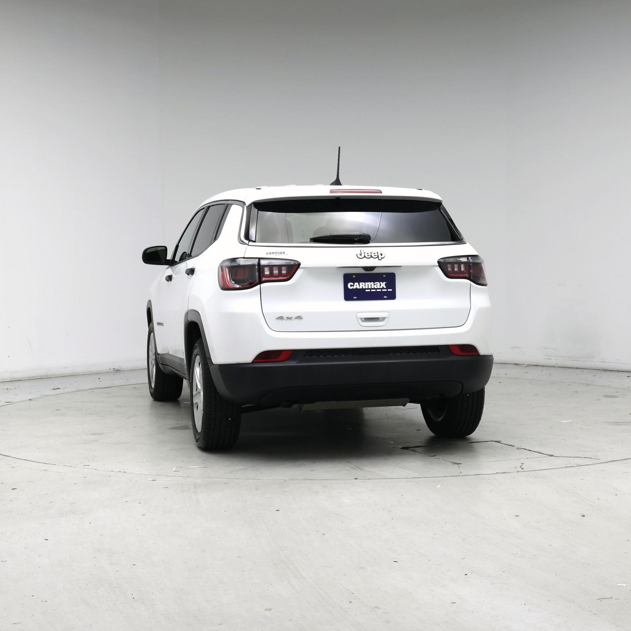 Thumbnail: 2023 Jeep Compass - 6