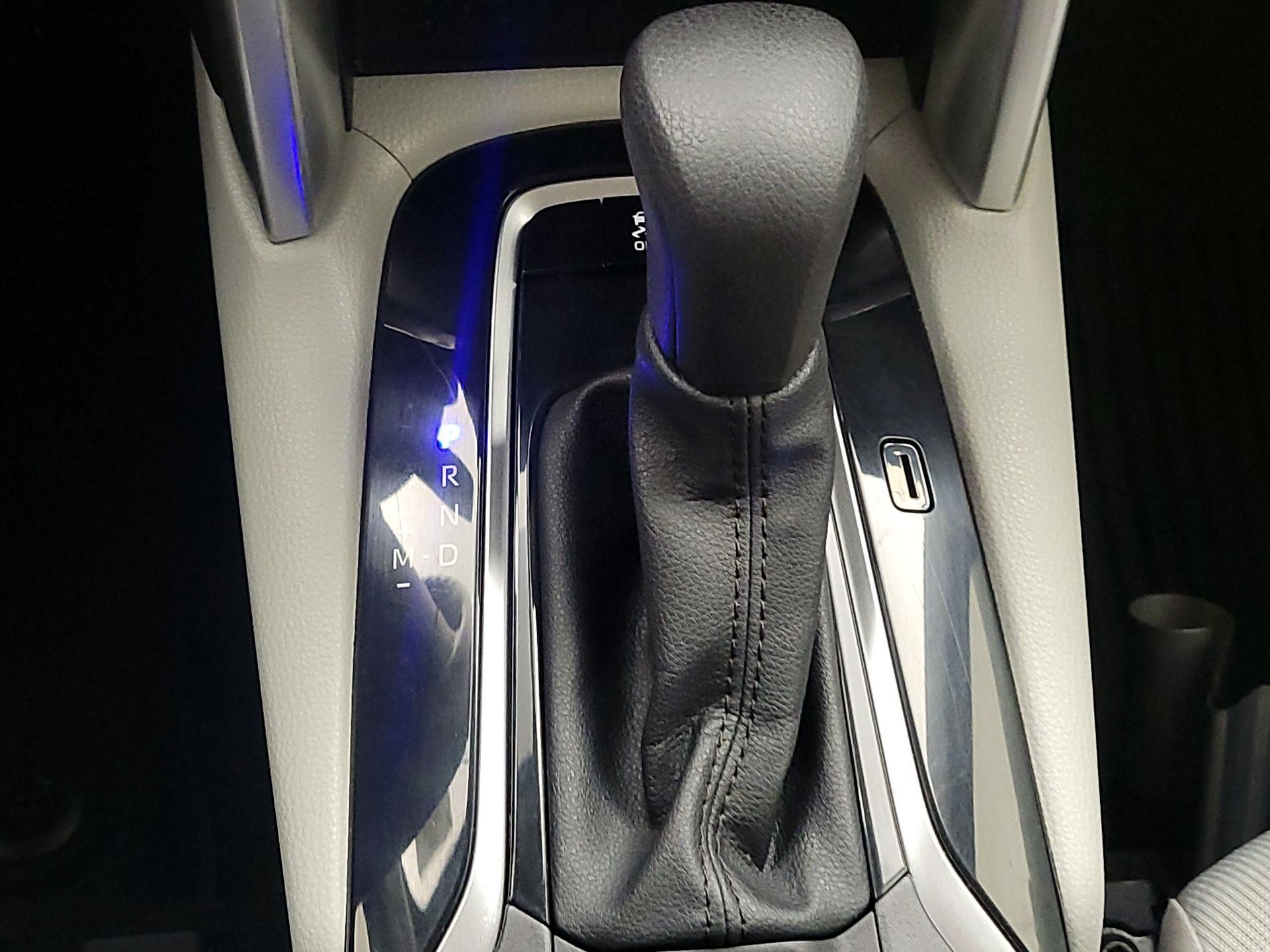 Thumbnail: 2022 Toyota Corolla Cross - 18