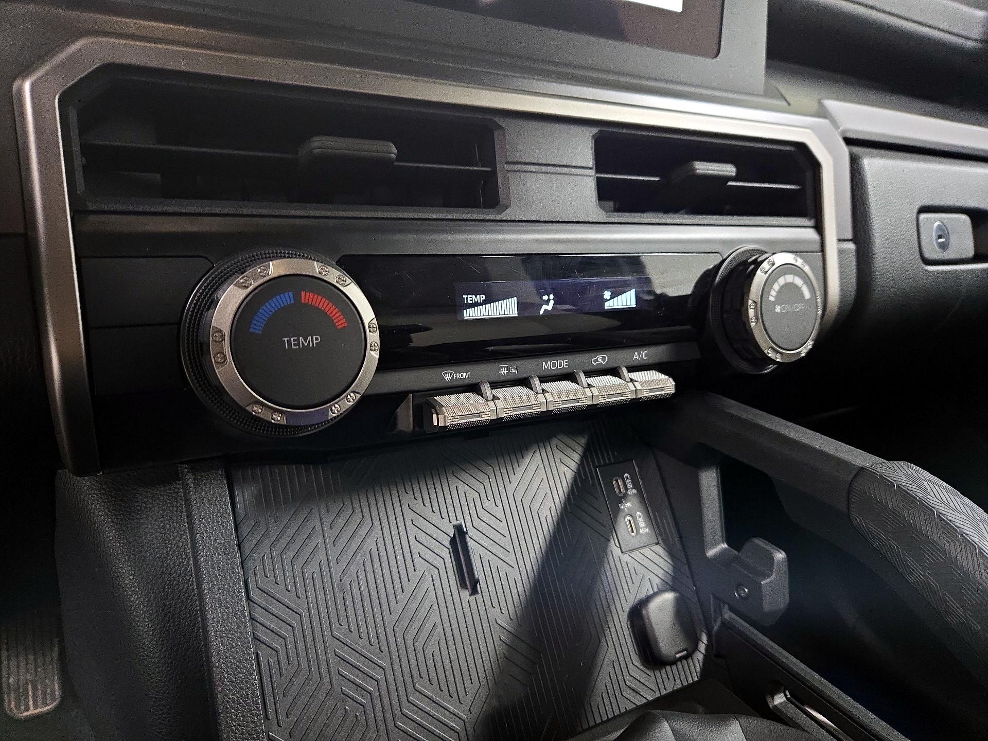 Thumbnail: 2025 Toyota 4Runner - 16