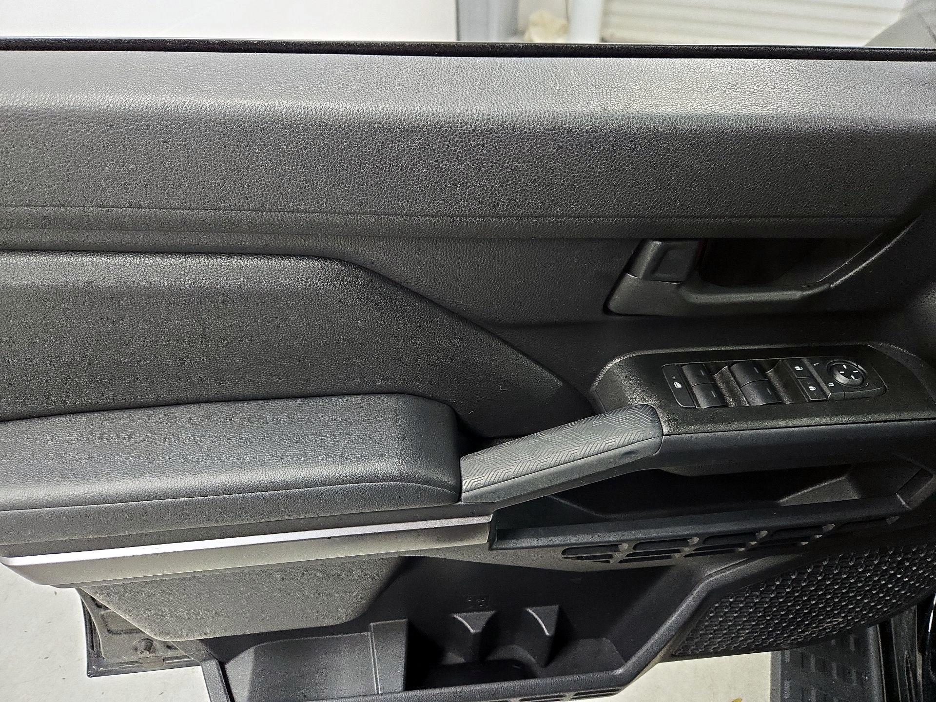 Thumbnail: 2025 Toyota 4Runner - 12