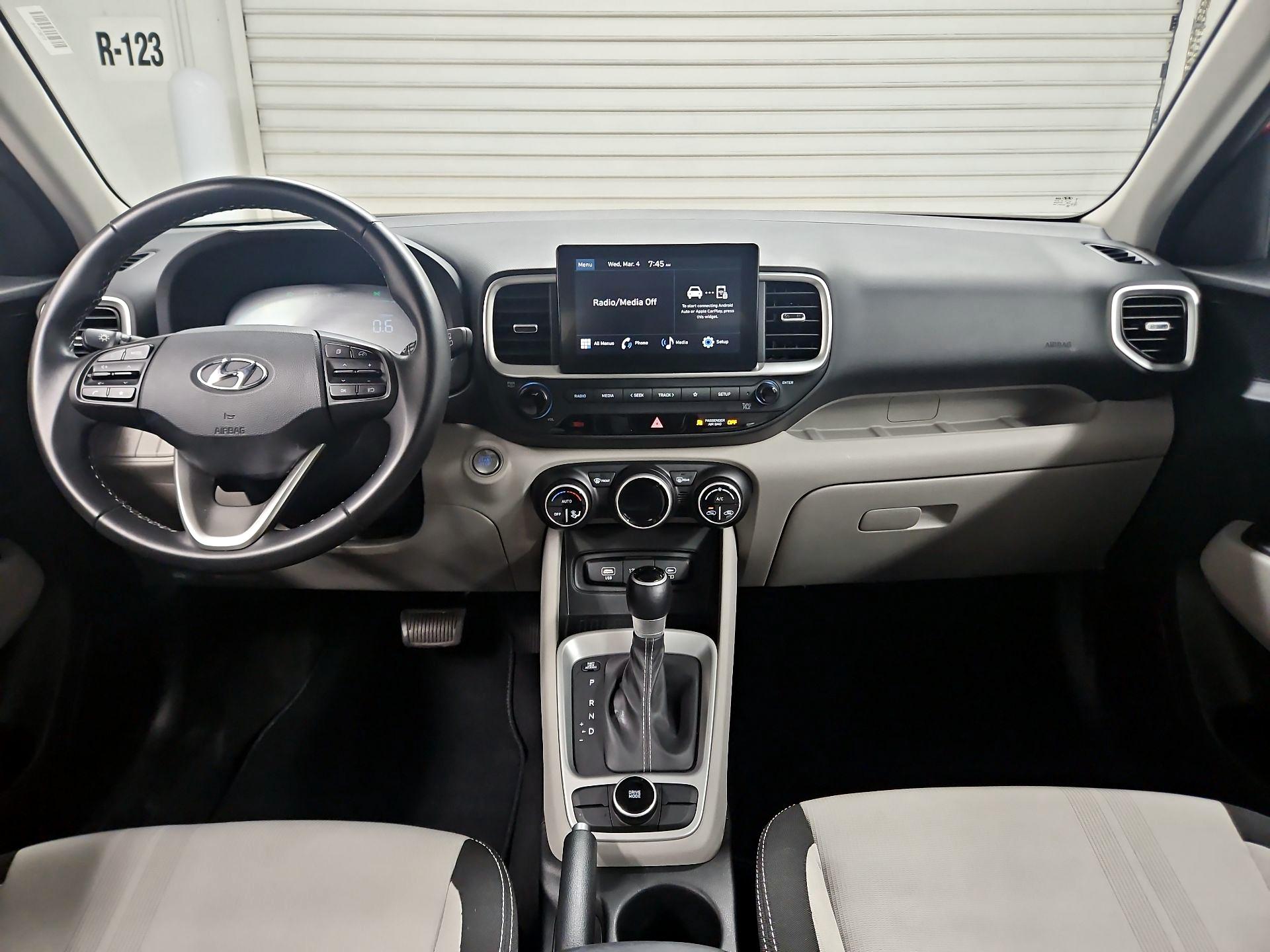 Thumbnail: 2025 Hyundai Venue - 9