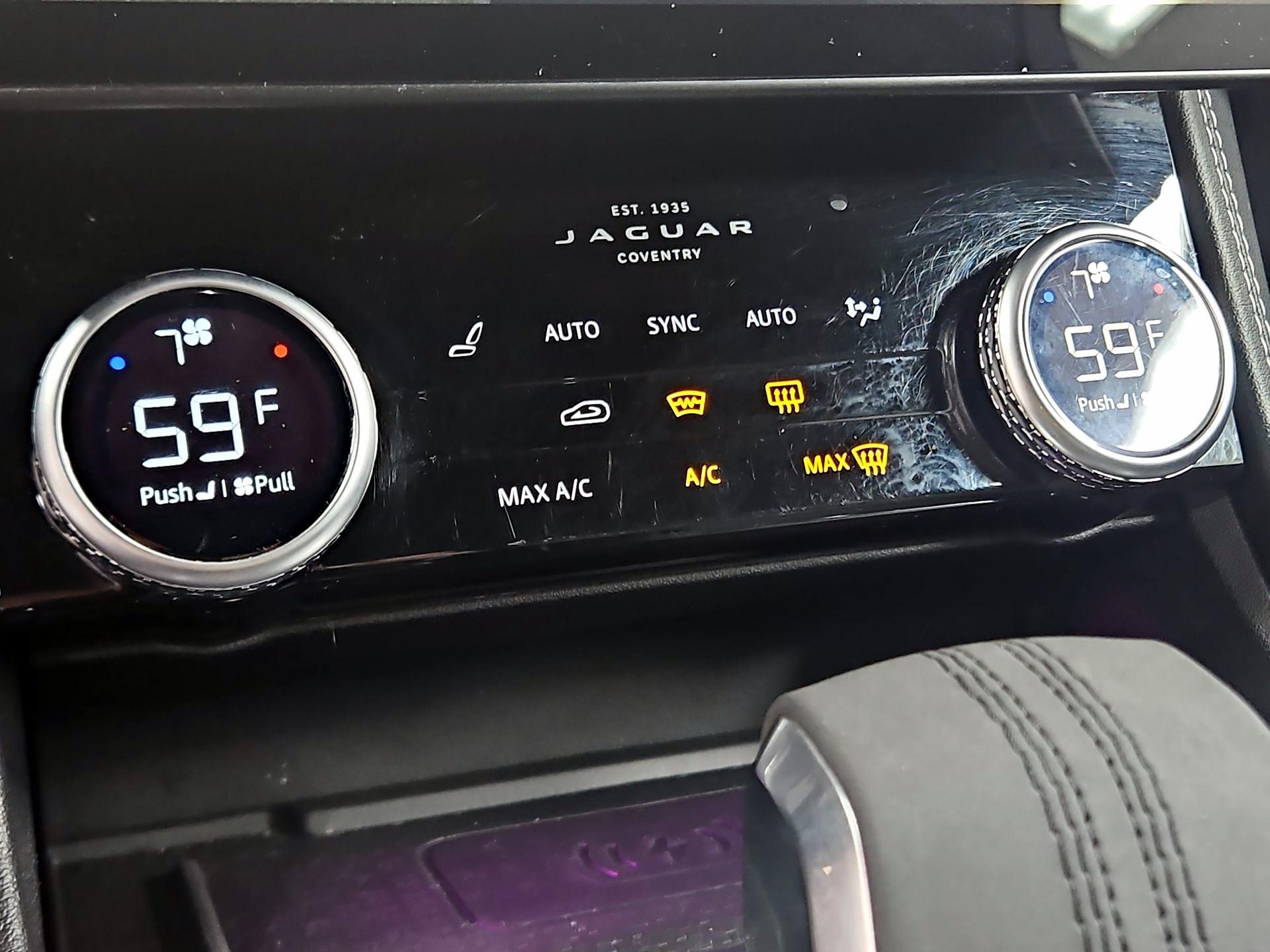 Thumbnail: 2024 Jaguar F-Pace - 17