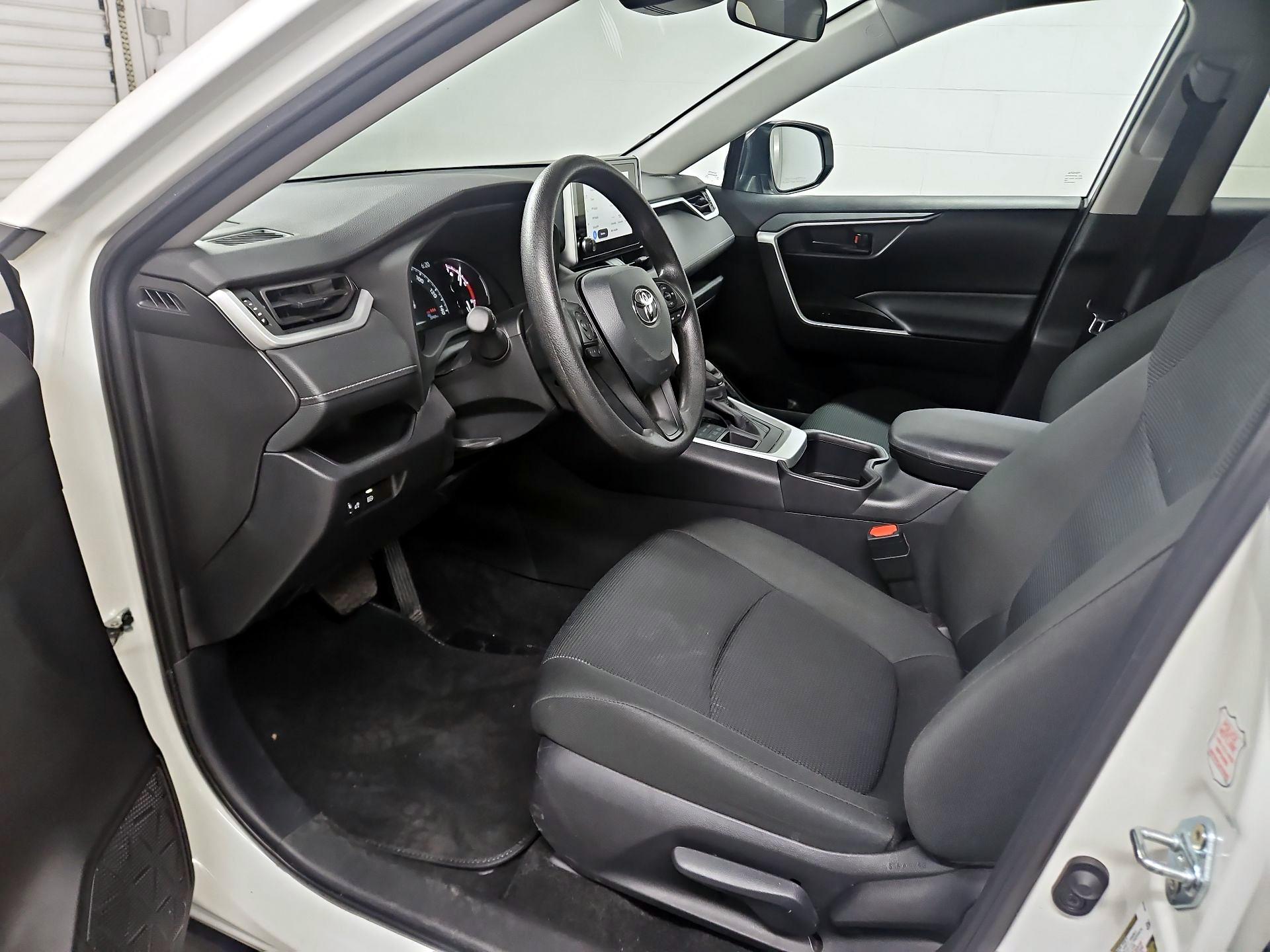 Thumbnail: 2025 Toyota RAV4 - 11