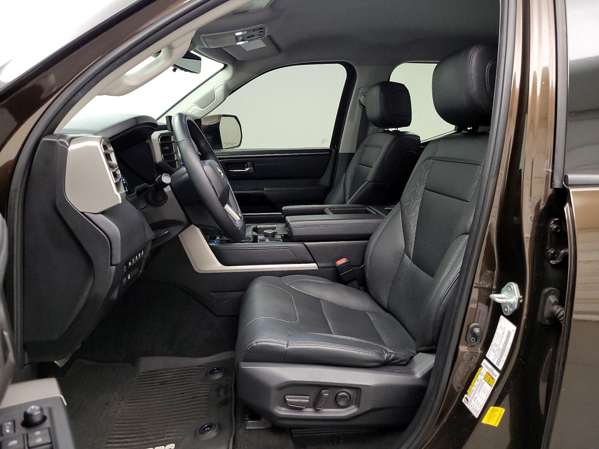 Thumbnail: 2022 Toyota Tundra - 11