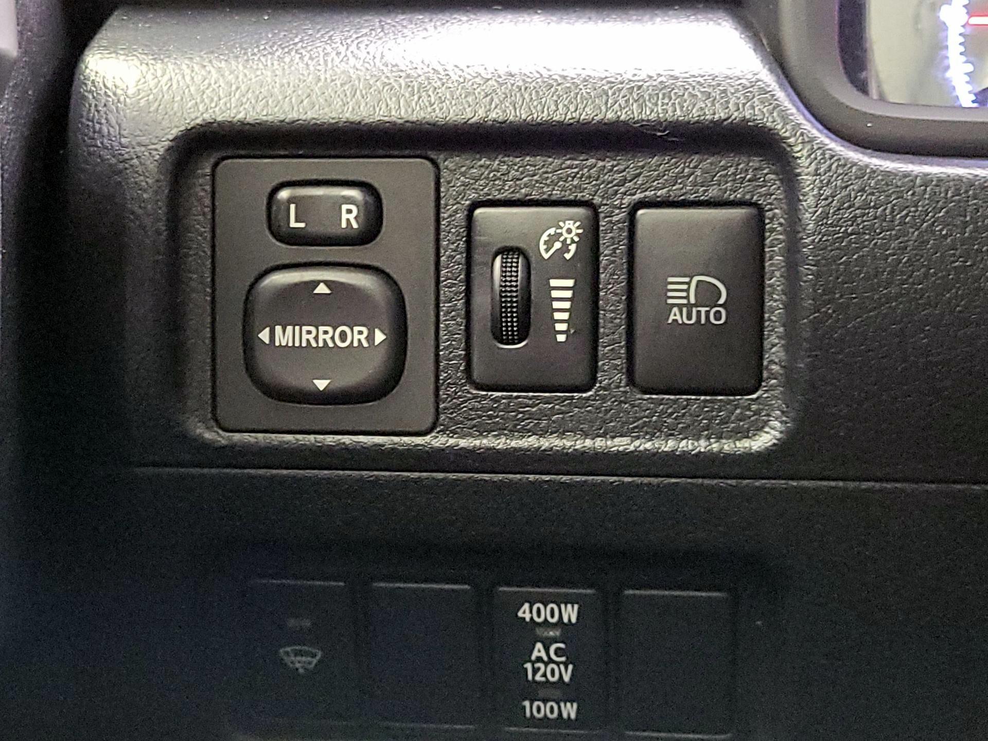 Thumbnail: 2020 Toyota 4Runner - 13