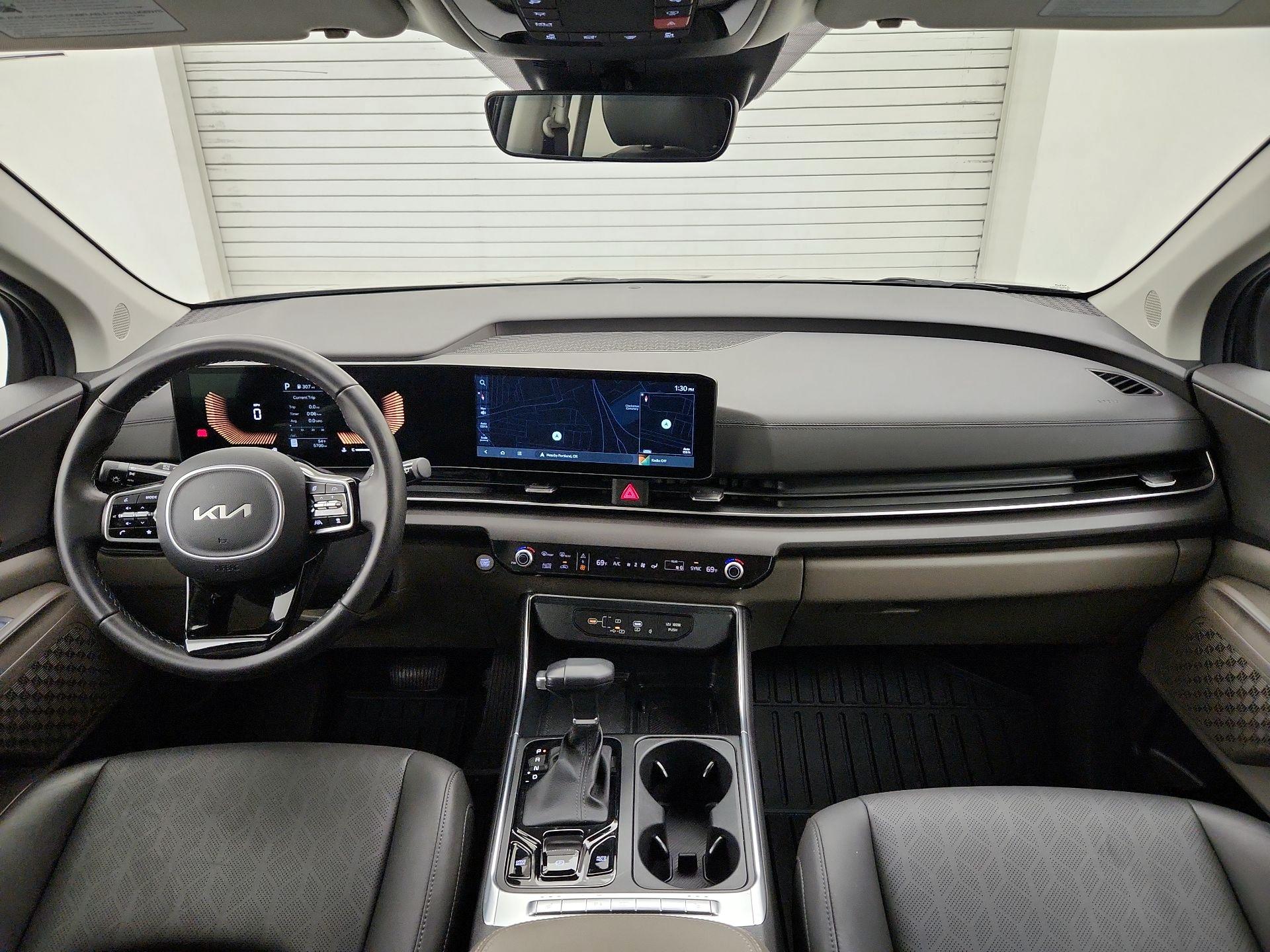 Thumbnail: 2025 Kia Carnival - 9