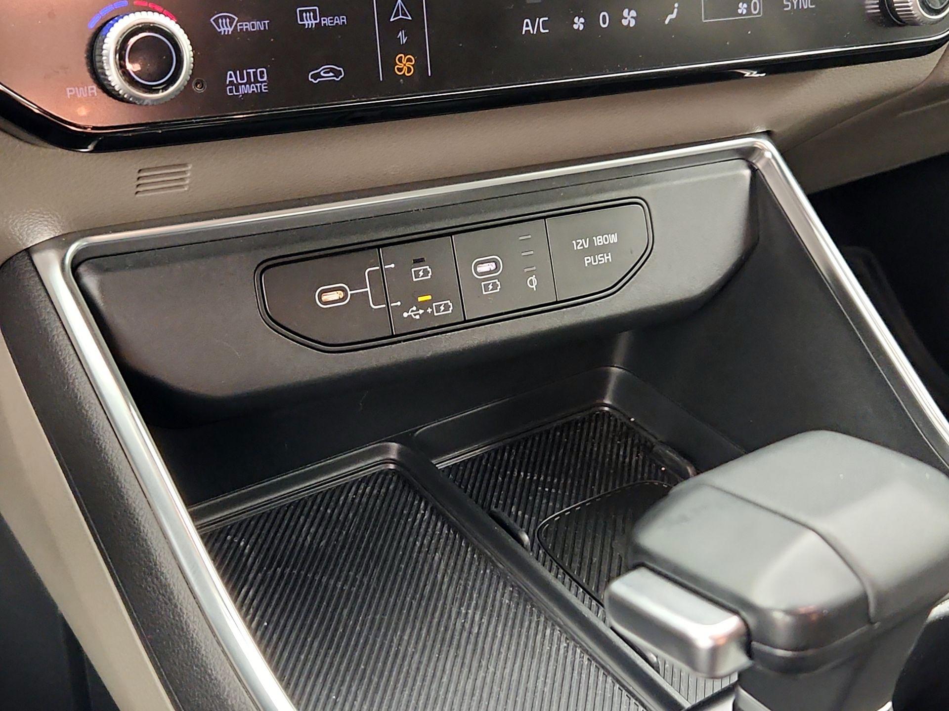 Thumbnail: 2025 Kia Carnival - 19