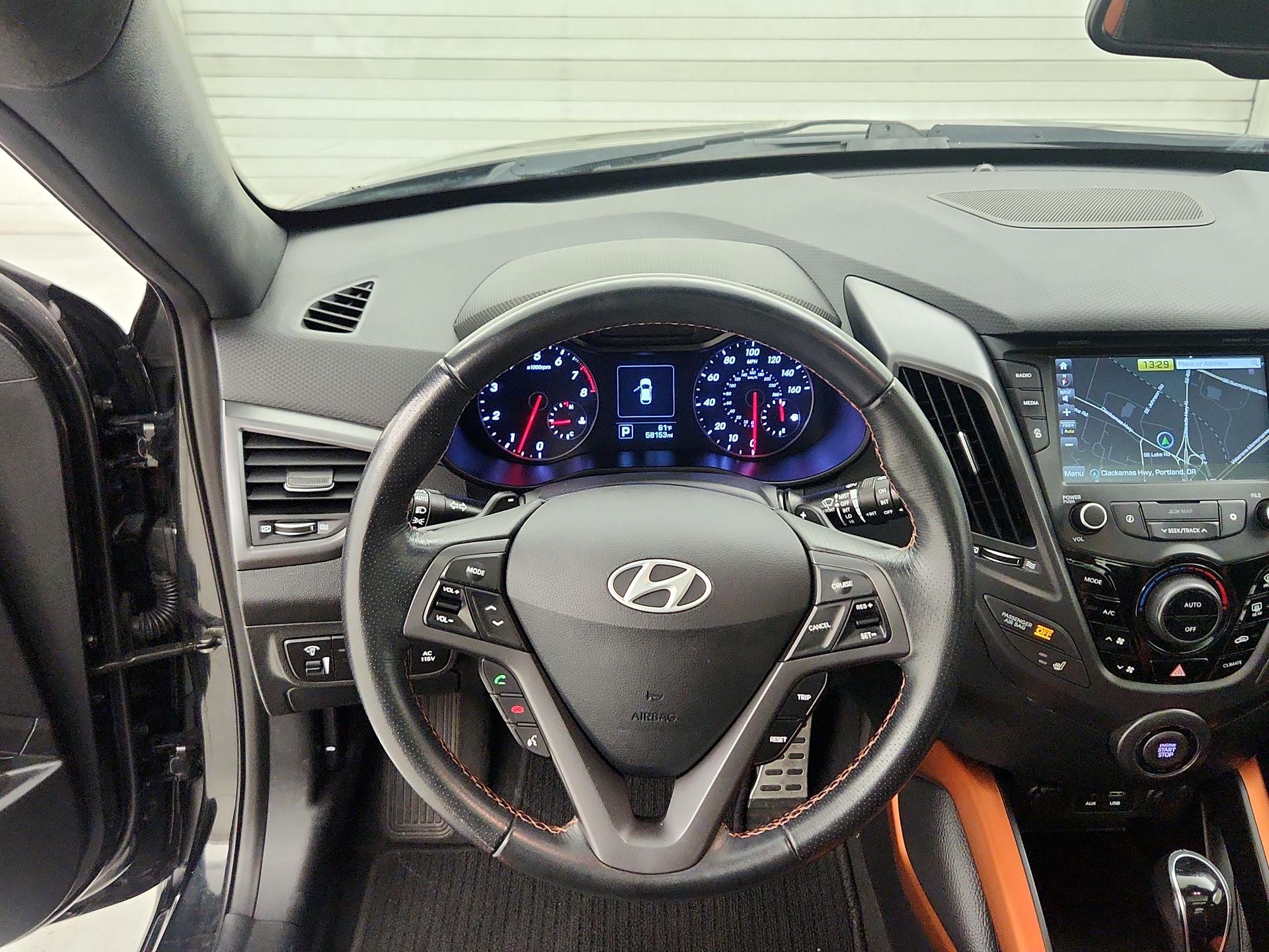 Thumbnail: 2017 Hyundai Veloster - 10