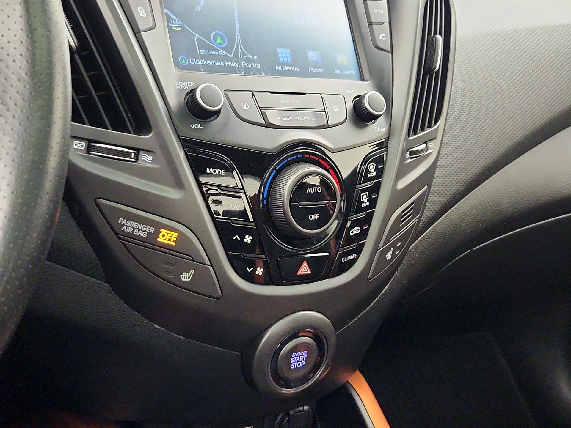 Thumbnail: 2017 Hyundai Veloster - 17