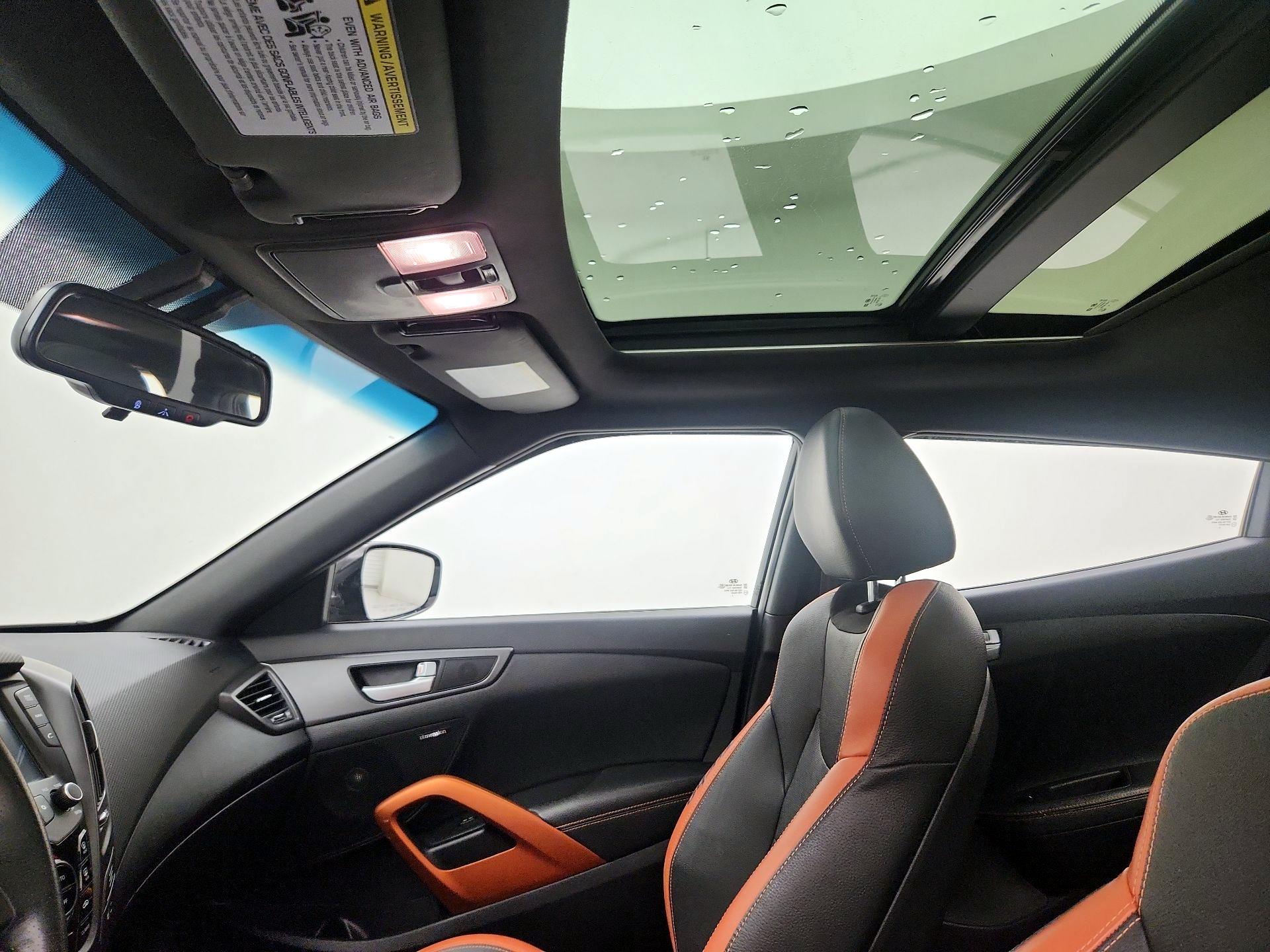 Thumbnail: 2017 Hyundai Veloster - 20