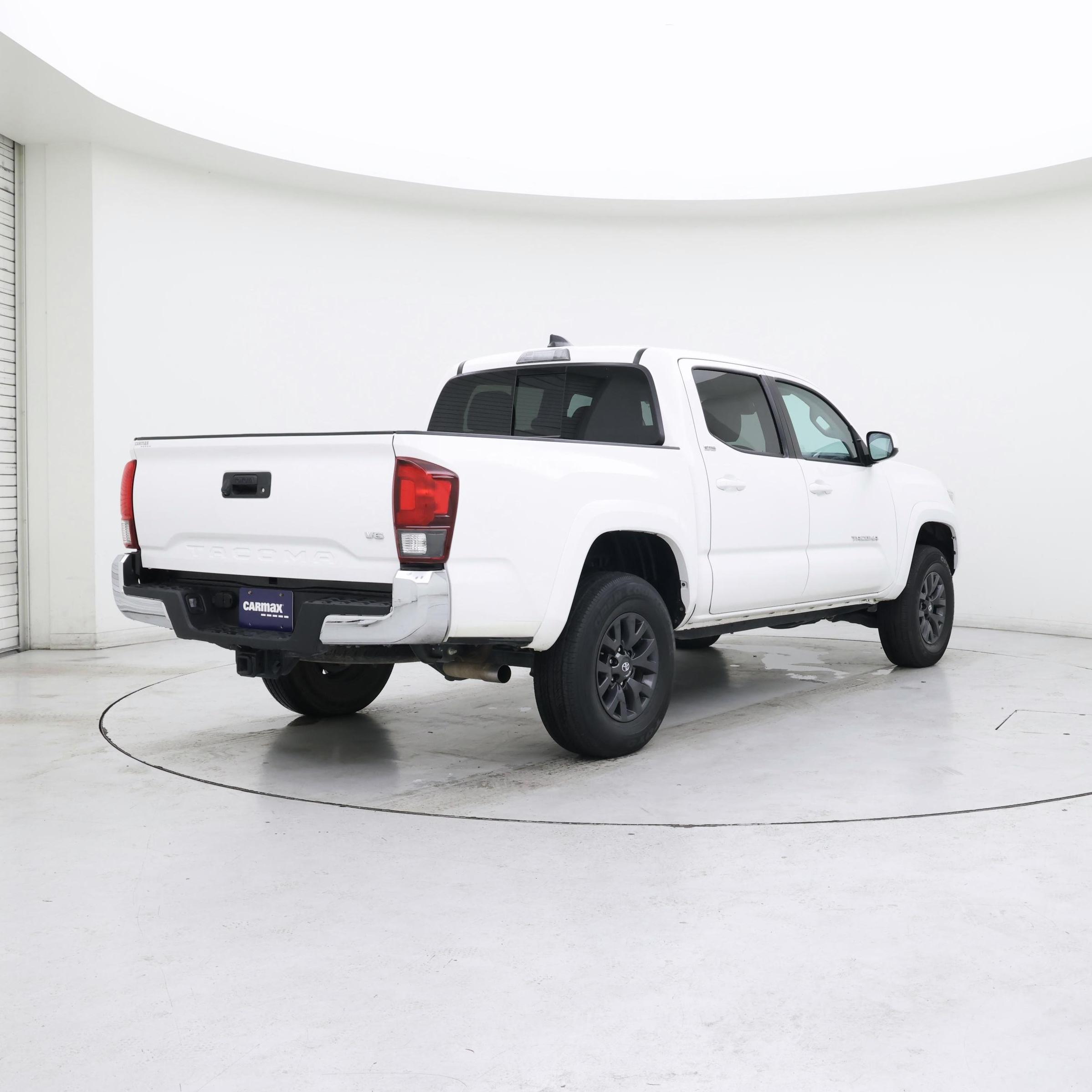 Thumbnail: 2023 Toyota Tacoma - 8