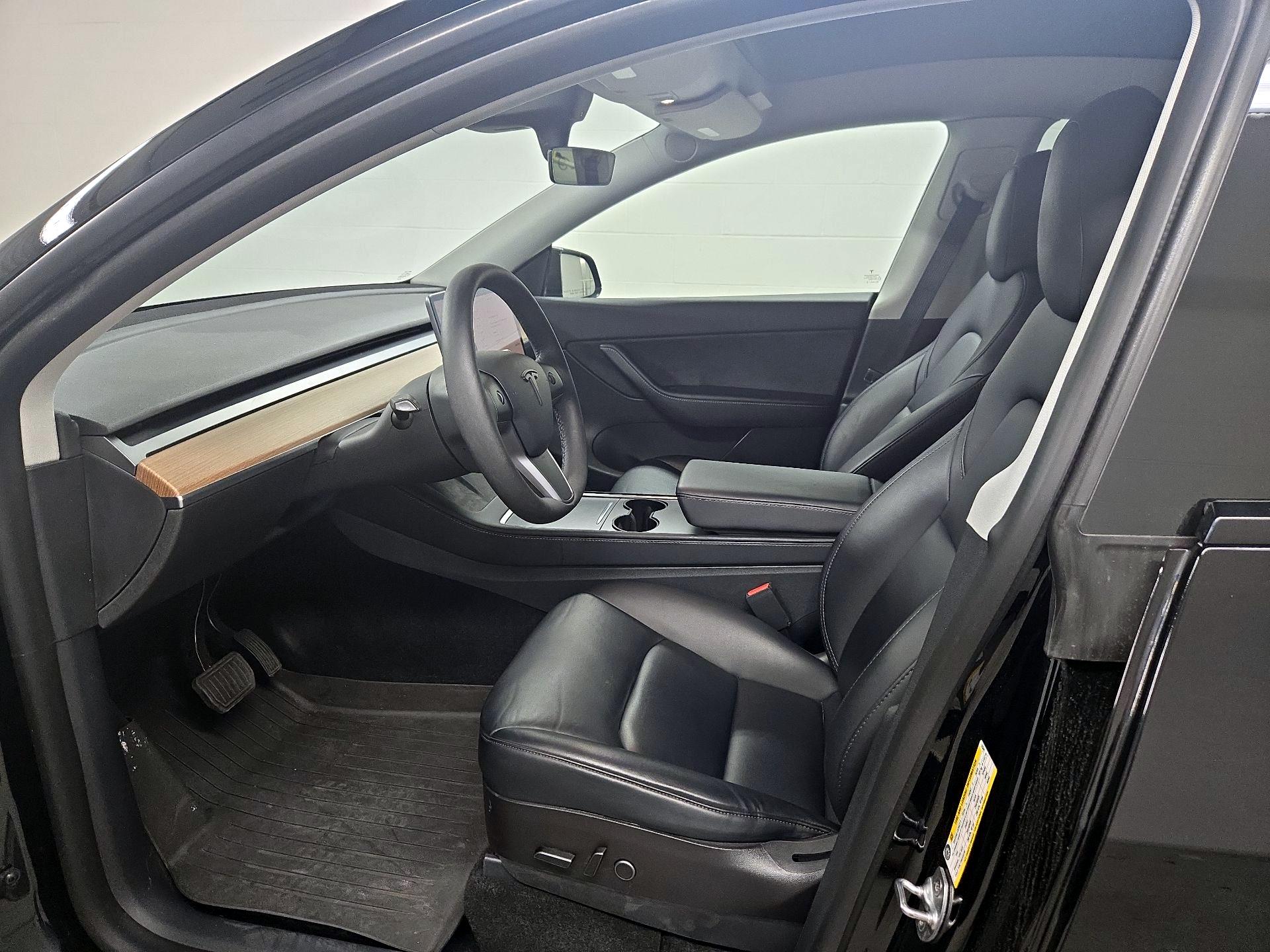 Thumbnail: 2022 Tesla Model Y - 11