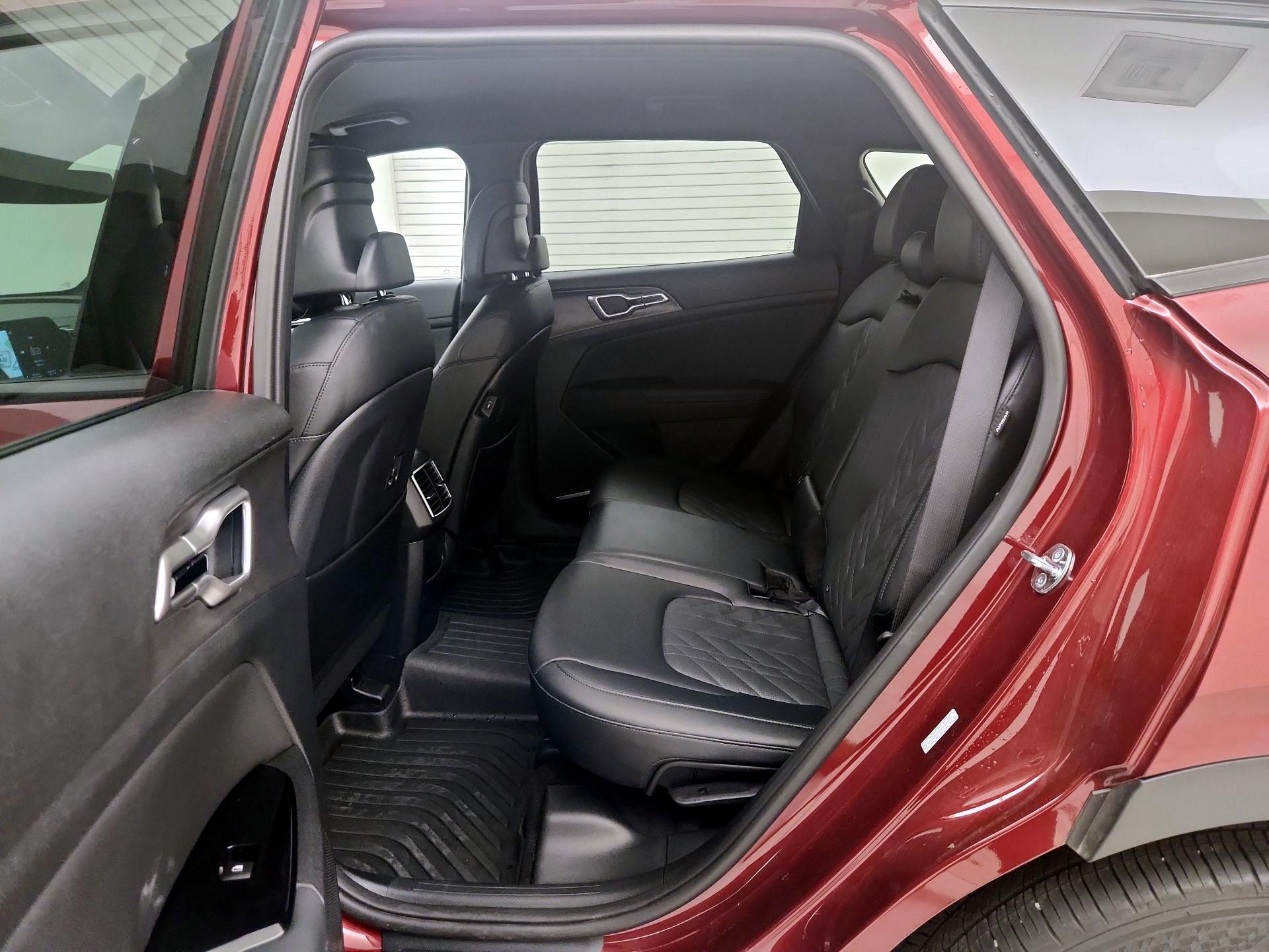 Thumbnail: 2025 Kia Sportage - 20