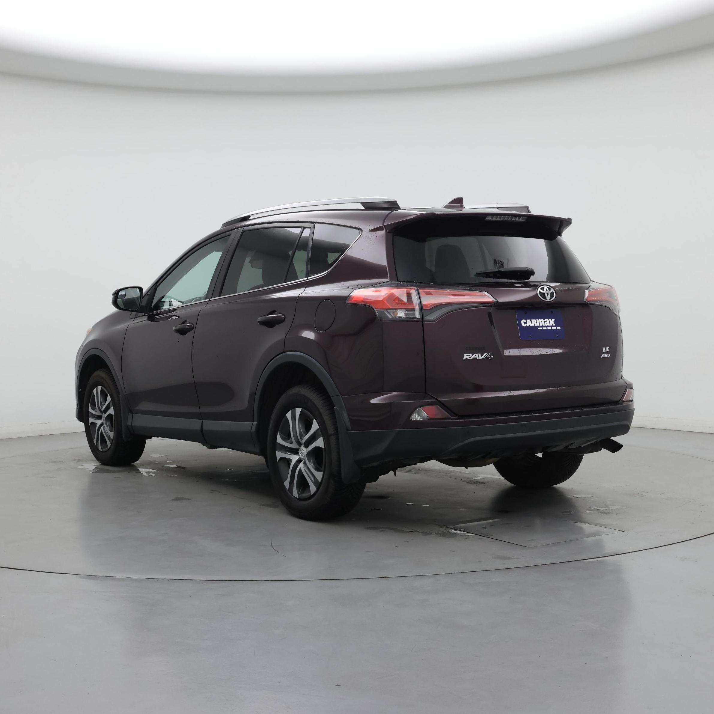 Thumbnail: 2017 Toyota RAV4 - 2