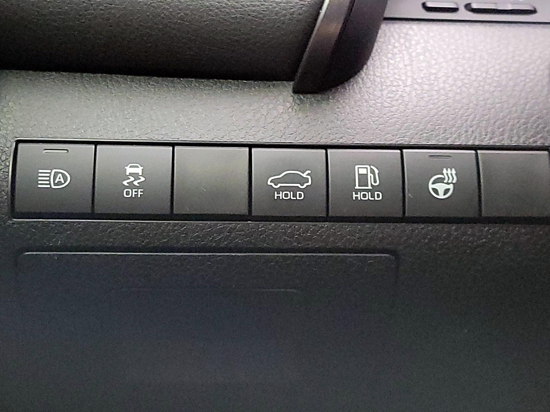 Thumbnail: 2022 Toyota Camry - 13