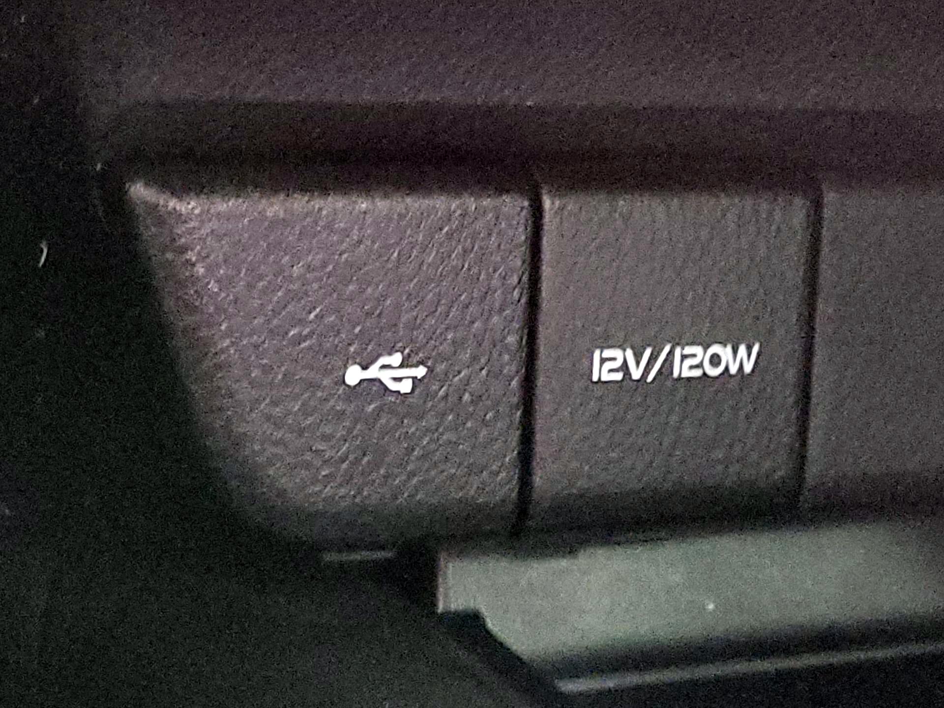 Thumbnail: 2022 Toyota Camry - 19