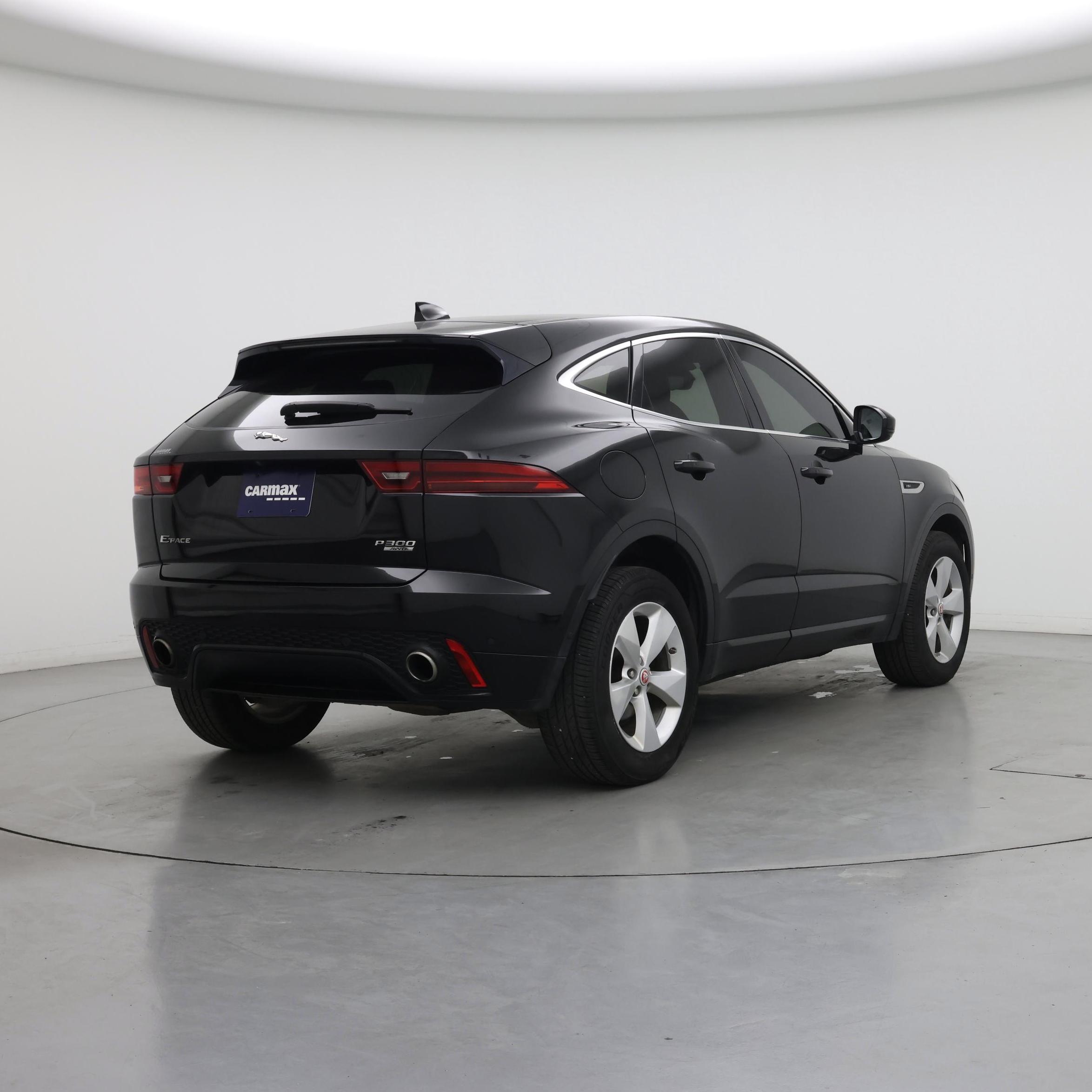 Thumbnail: 2018 Jaguar E-Pace - 8