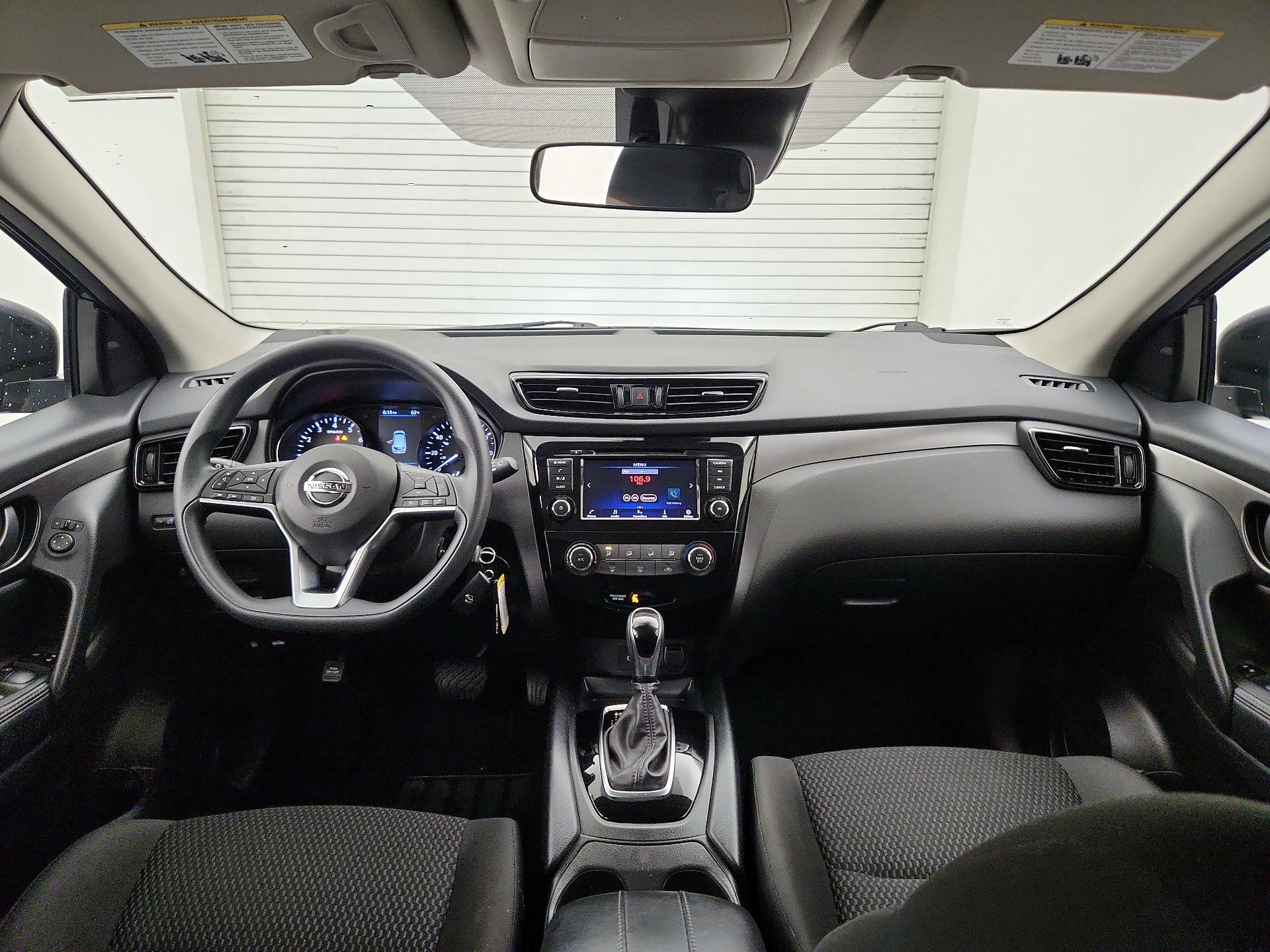 Thumbnail: 2022 Nissan Rogue Sport - 9