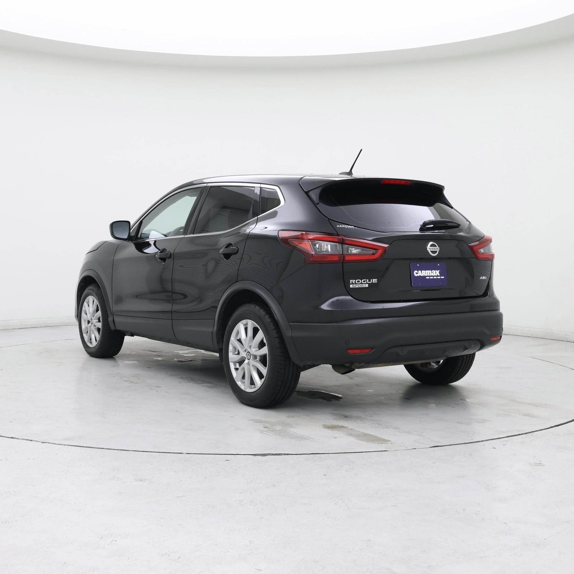 Thumbnail: 2022 Nissan Rogue Sport - 2