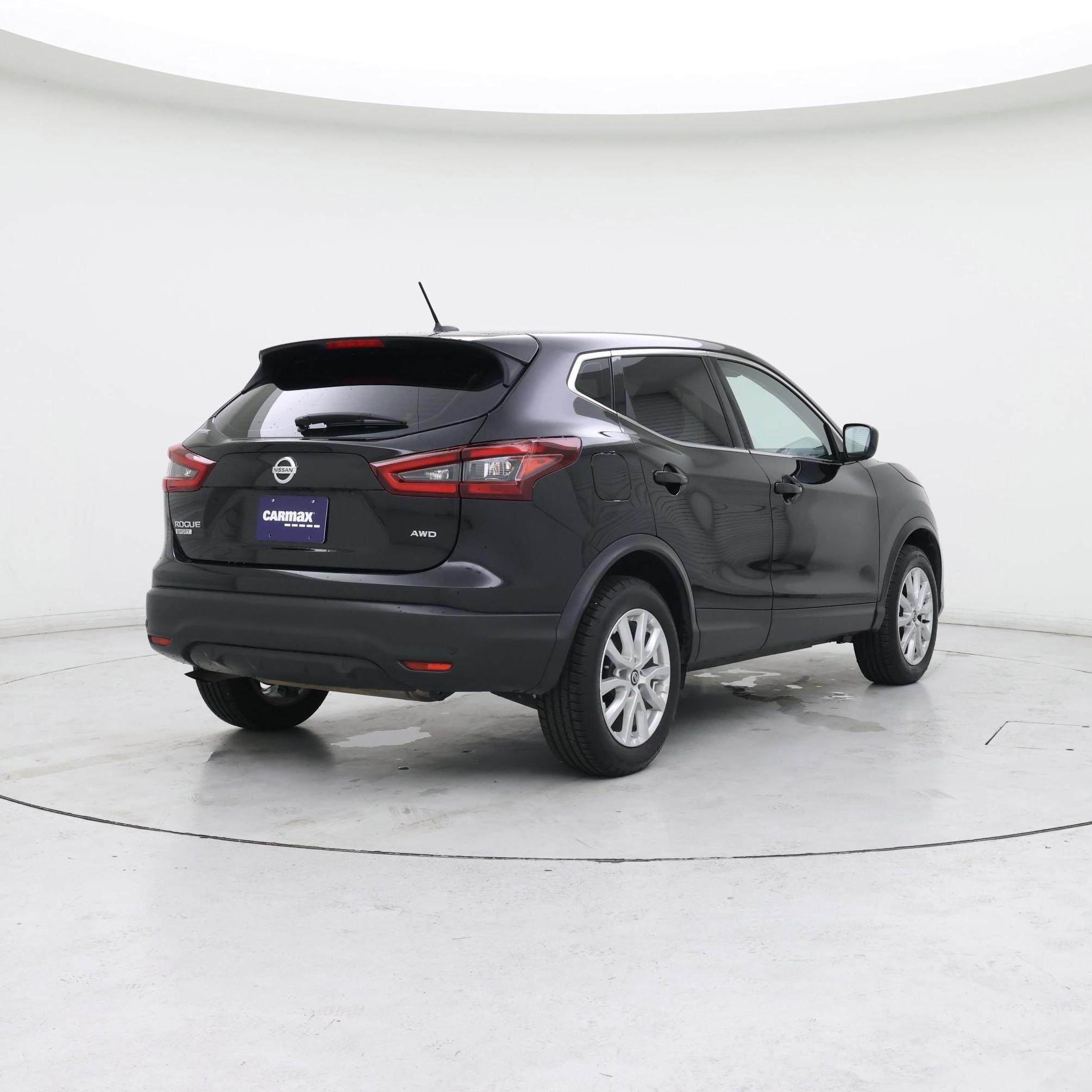 Thumbnail: 2022 Nissan Rogue Sport - 8