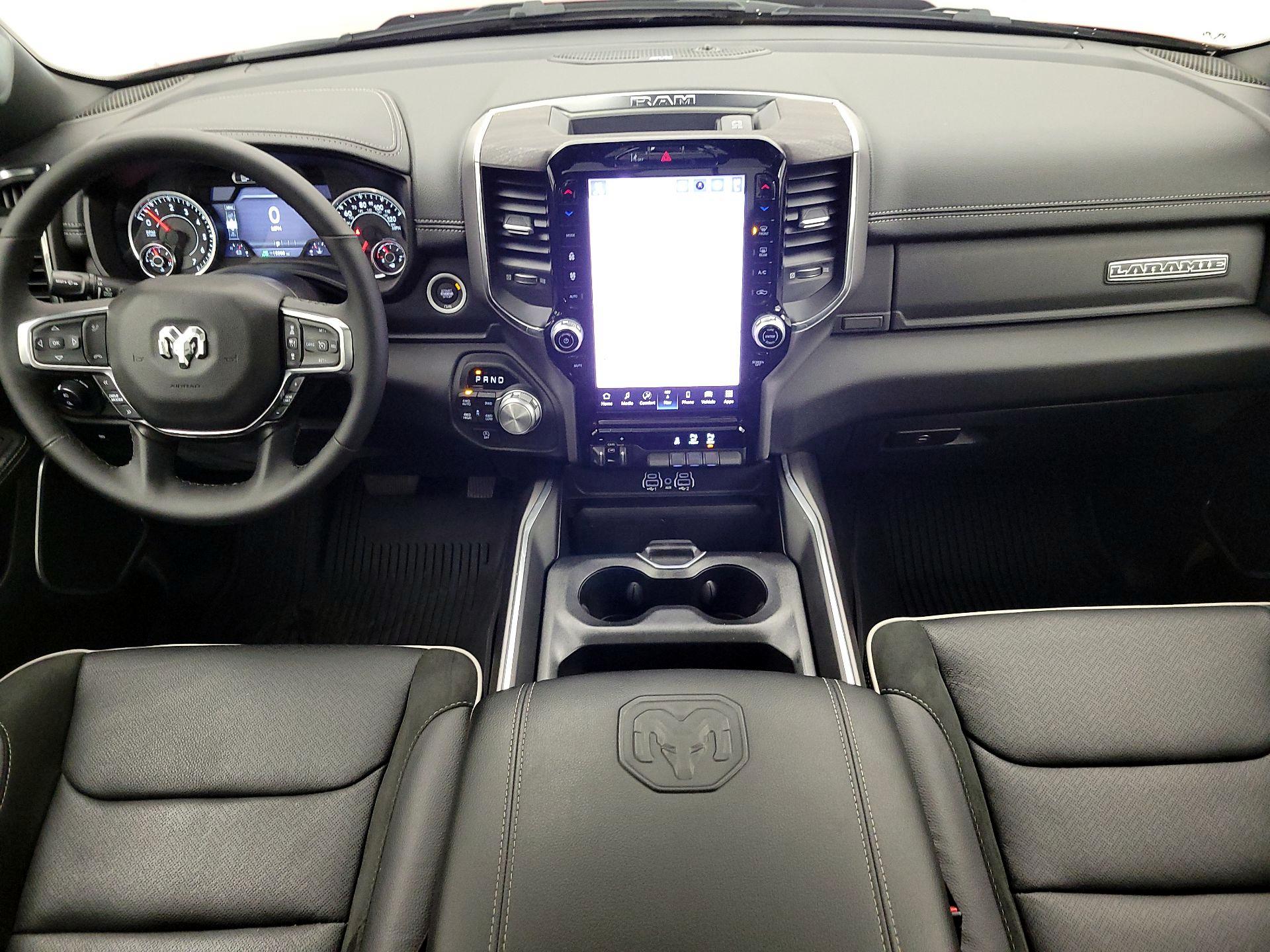 Thumbnail: 2025 RAM 1500 - 9