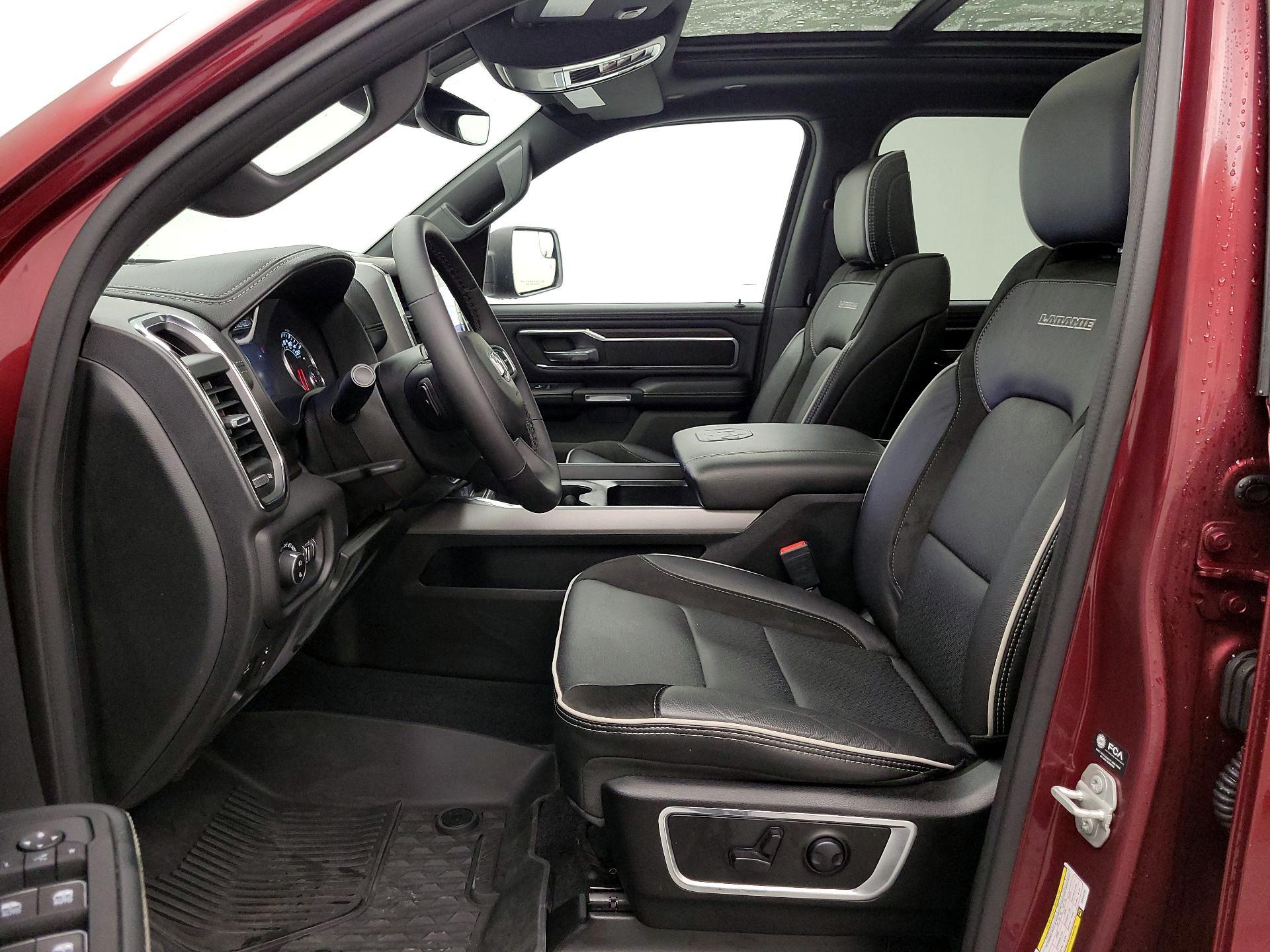 Thumbnail: 2025 RAM 1500 - 11