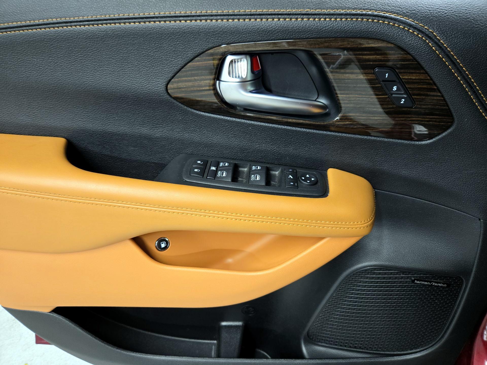 Thumbnail: 2023 Chrysler Pacifica - 12