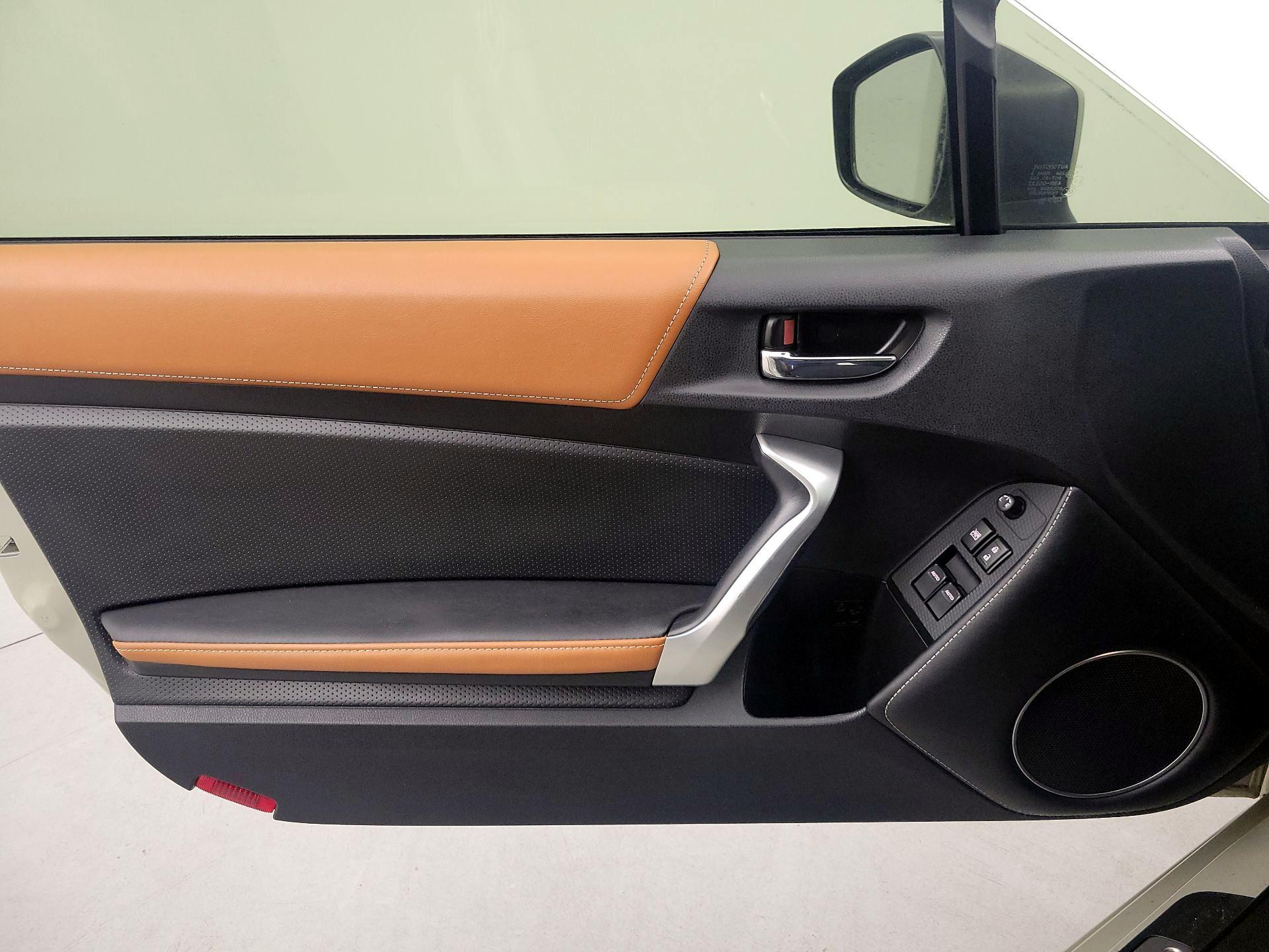 Thumbnail: 2016 Scion FR-S - 12