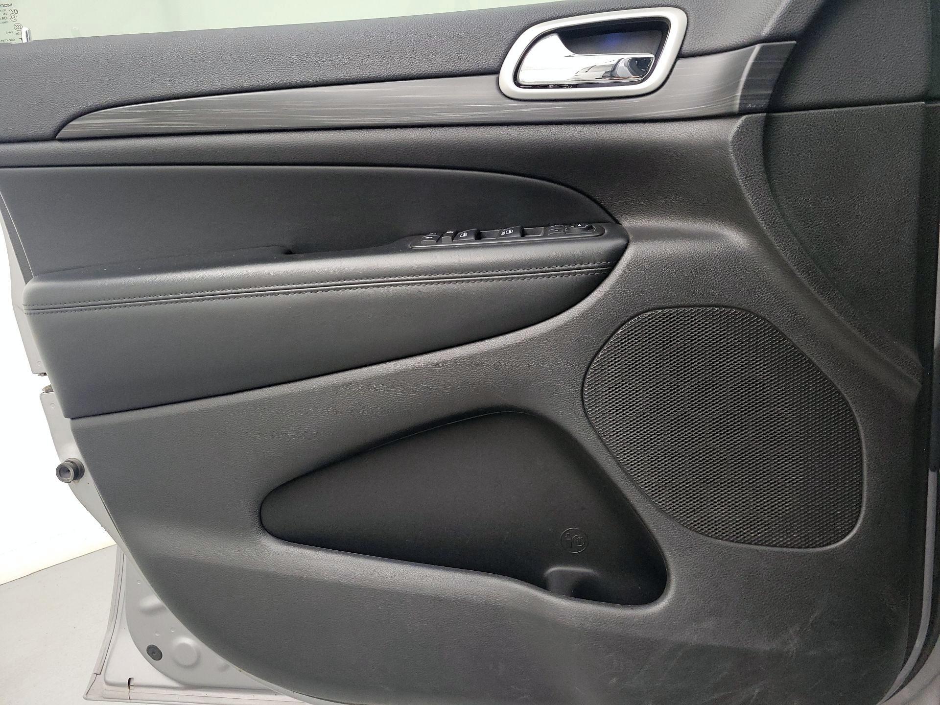 Thumbnail: 2019 Jeep Grand Cherokee - 12