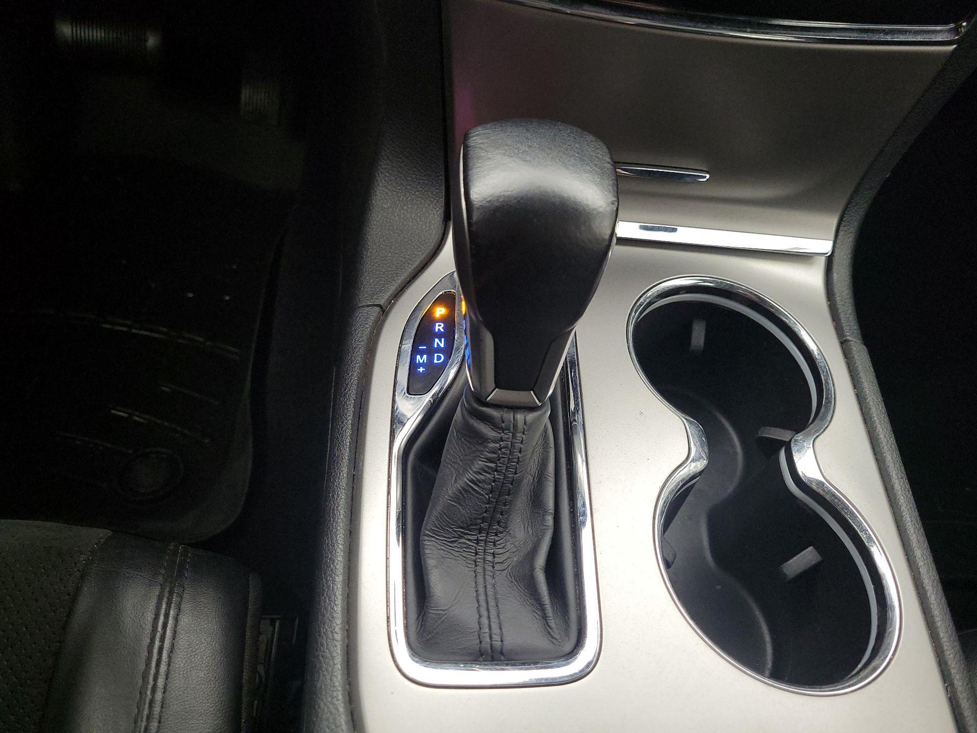 Thumbnail: 2019 Jeep Grand Cherokee - 18