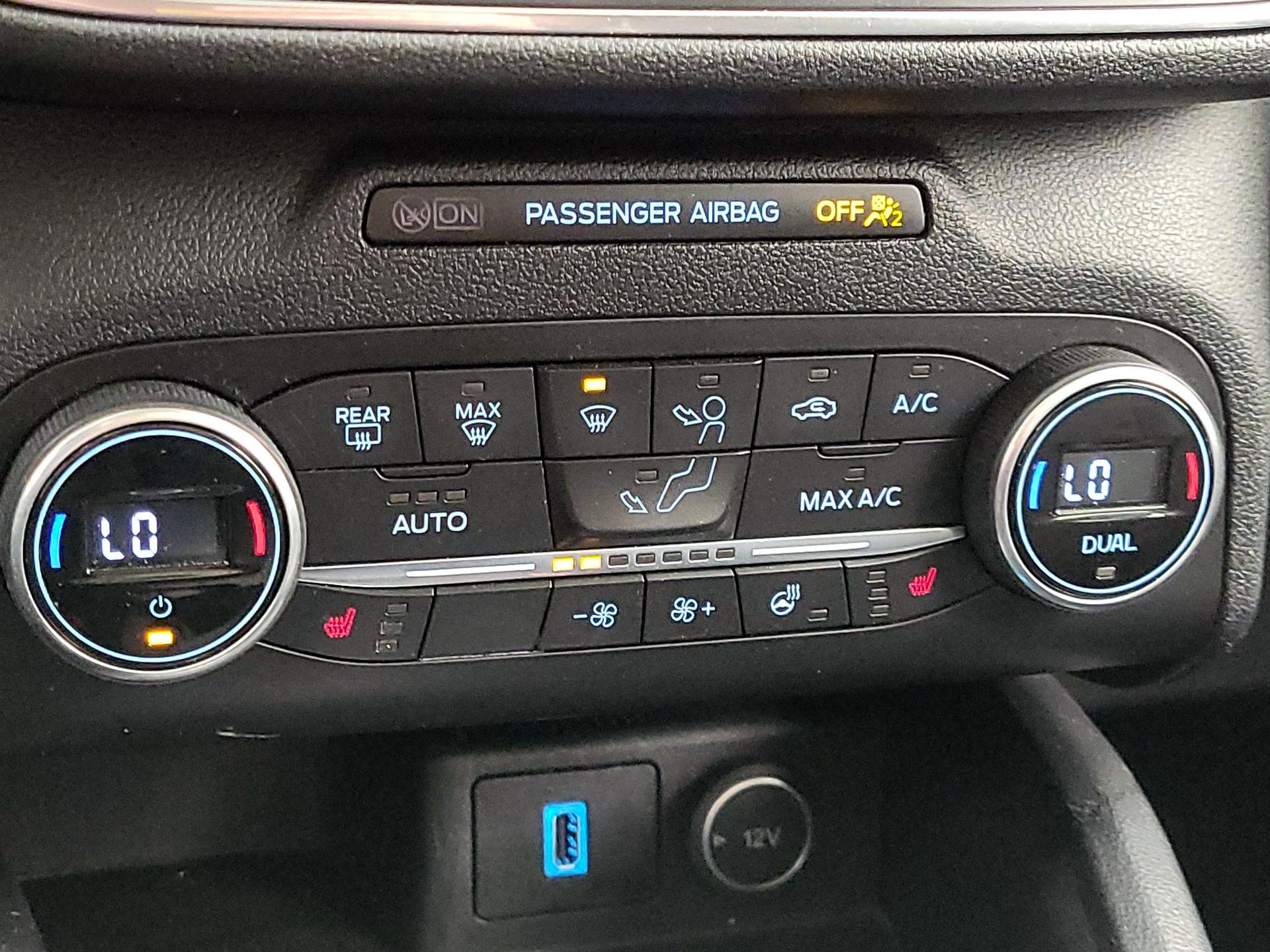 Thumbnail: 2020 Ford Escape - 17