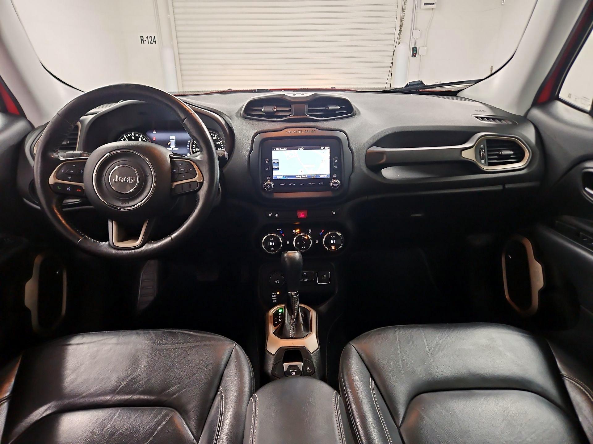 Thumbnail: 2017 Jeep Renegade - 9