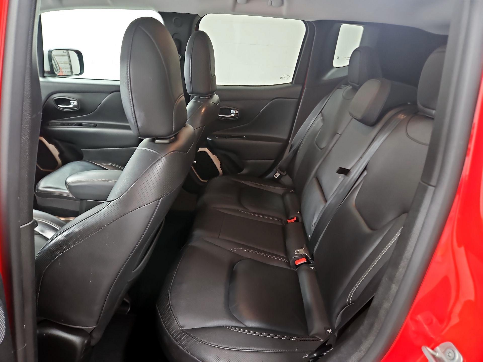 Thumbnail: 2017 Jeep Renegade - 20