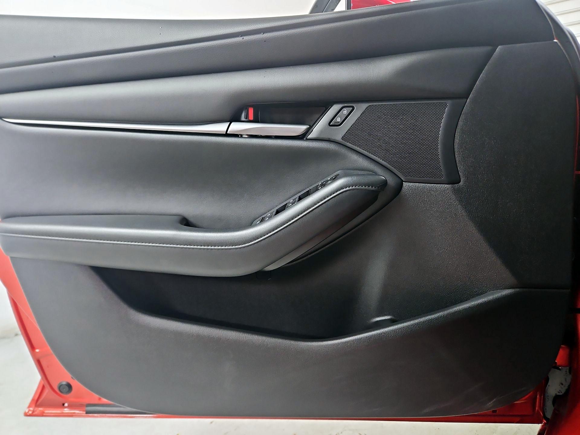 Thumbnail: 2021 Mazda Mazda3 - 12