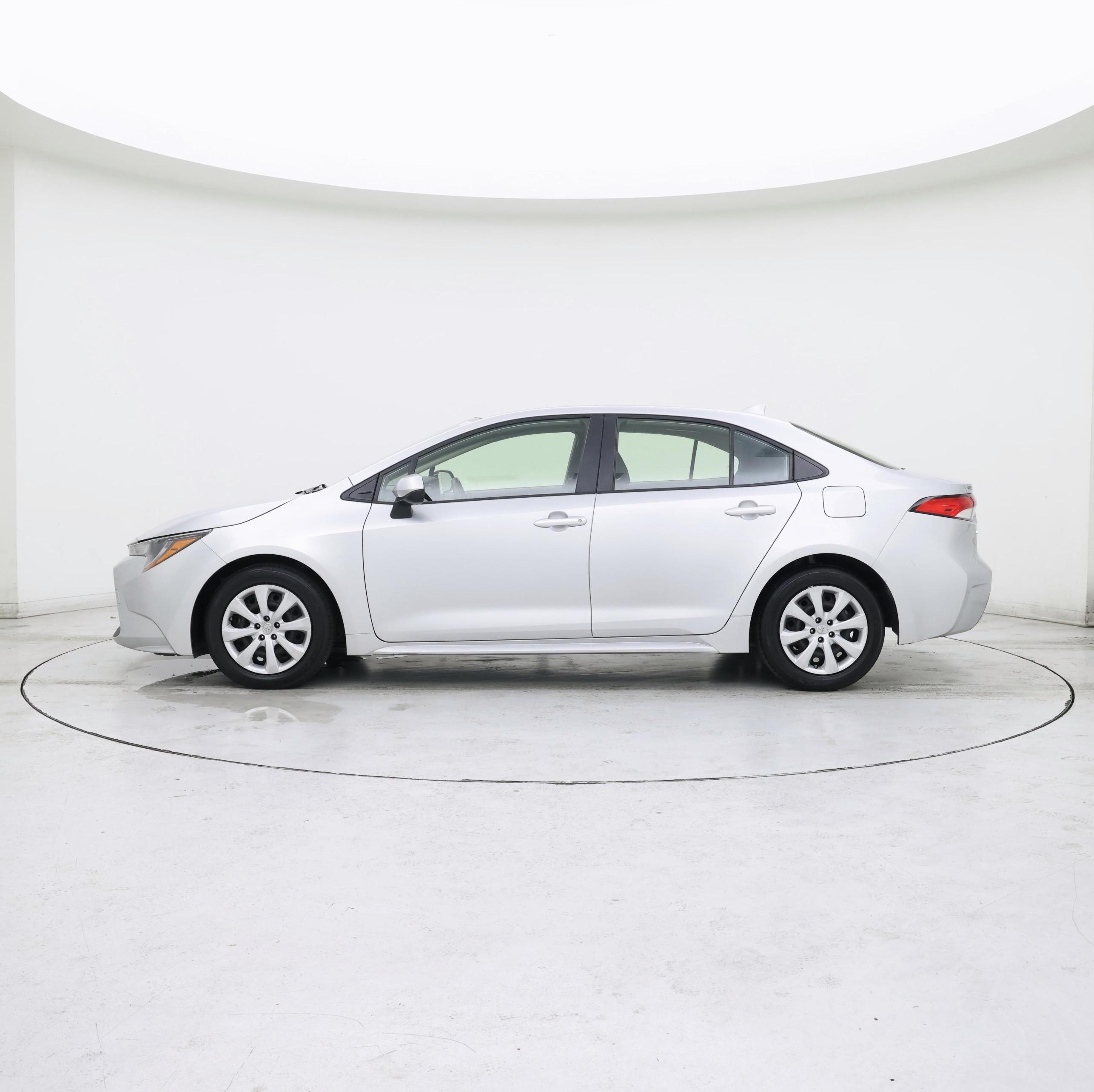 Thumbnail: 2022 Toyota Corolla - 3