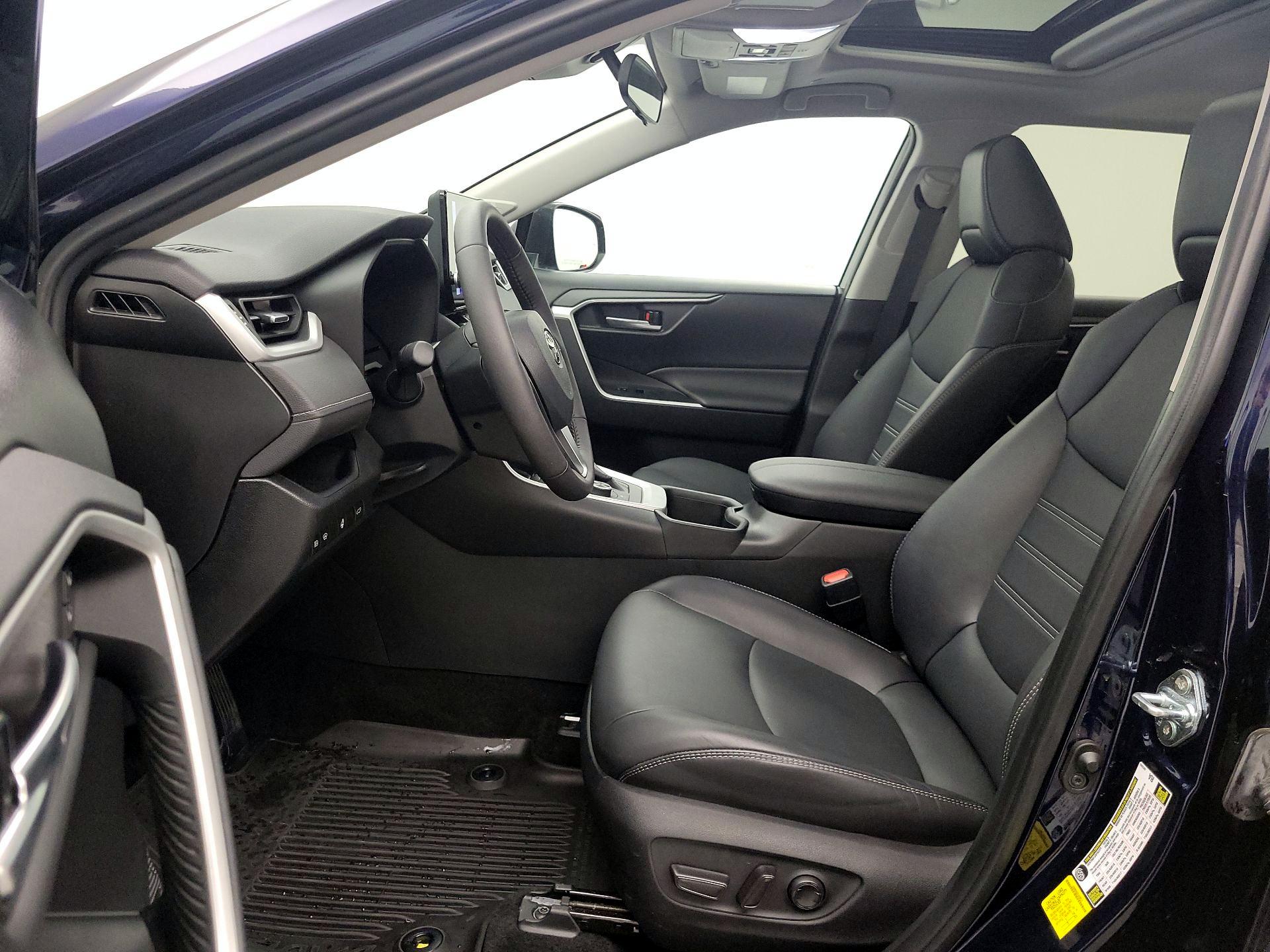 Thumbnail: 2024 Toyota RAV4 - 11