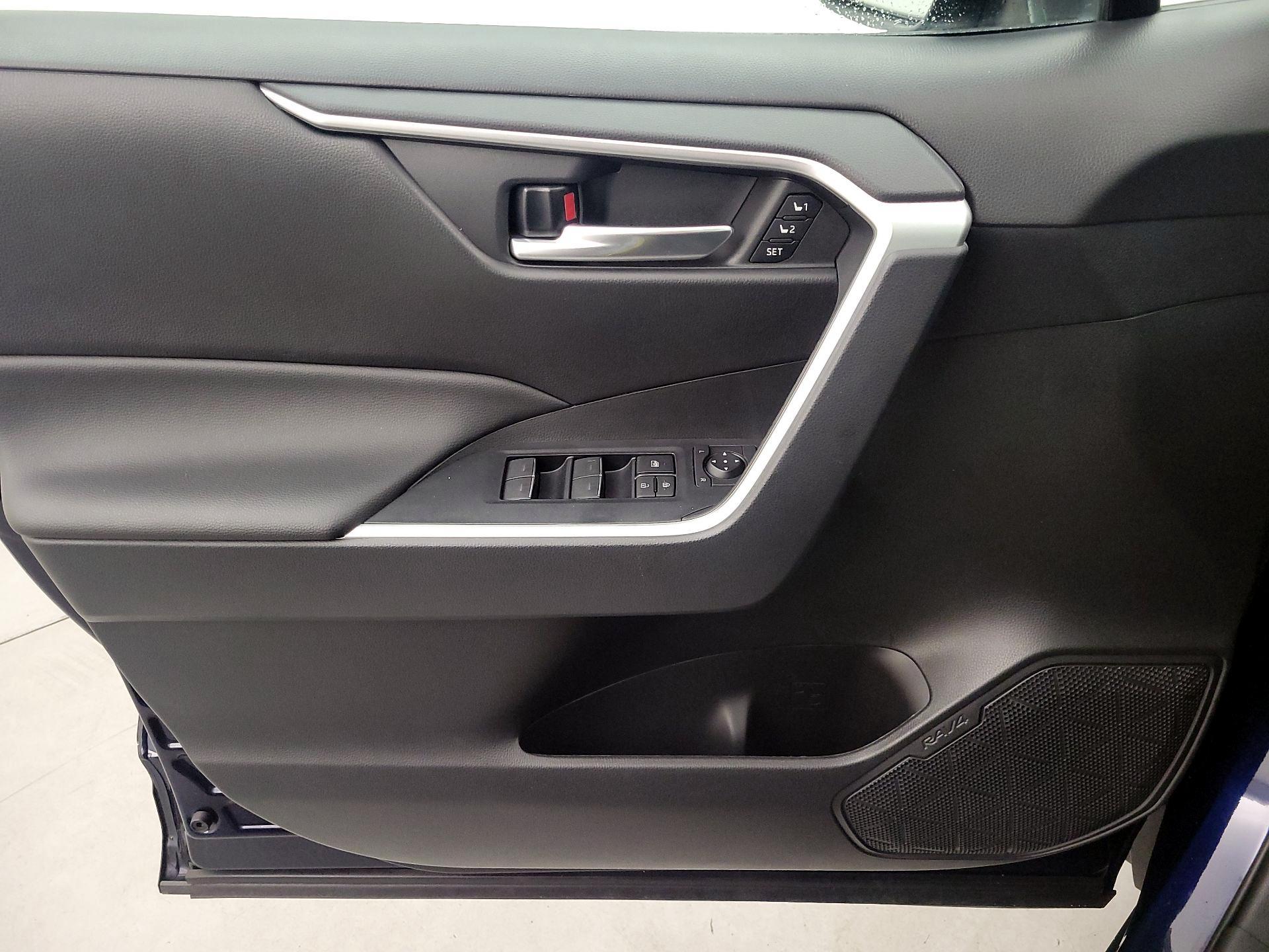 Thumbnail: 2024 Toyota RAV4 - 12