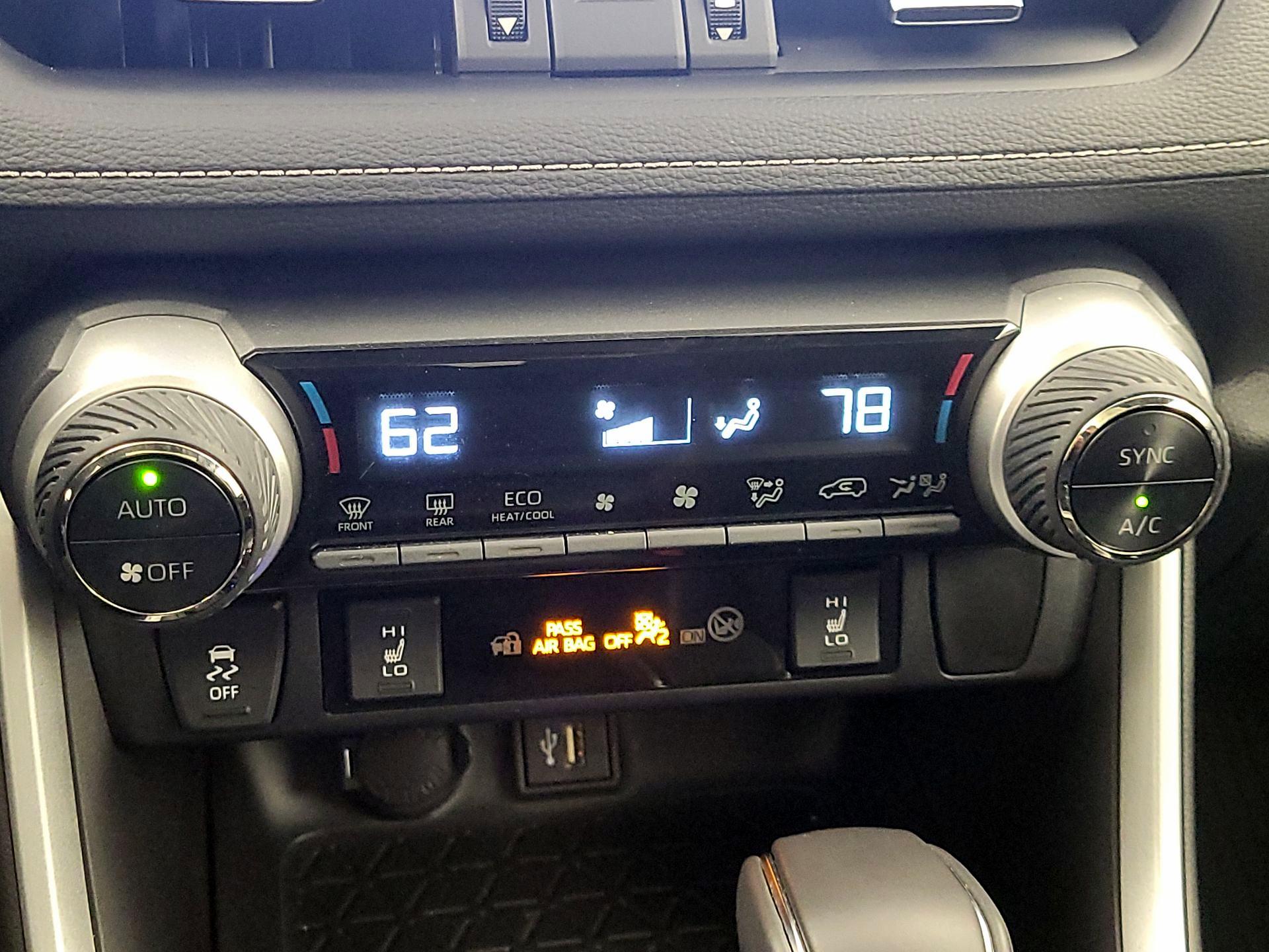 Thumbnail: 2024 Toyota RAV4 - 17