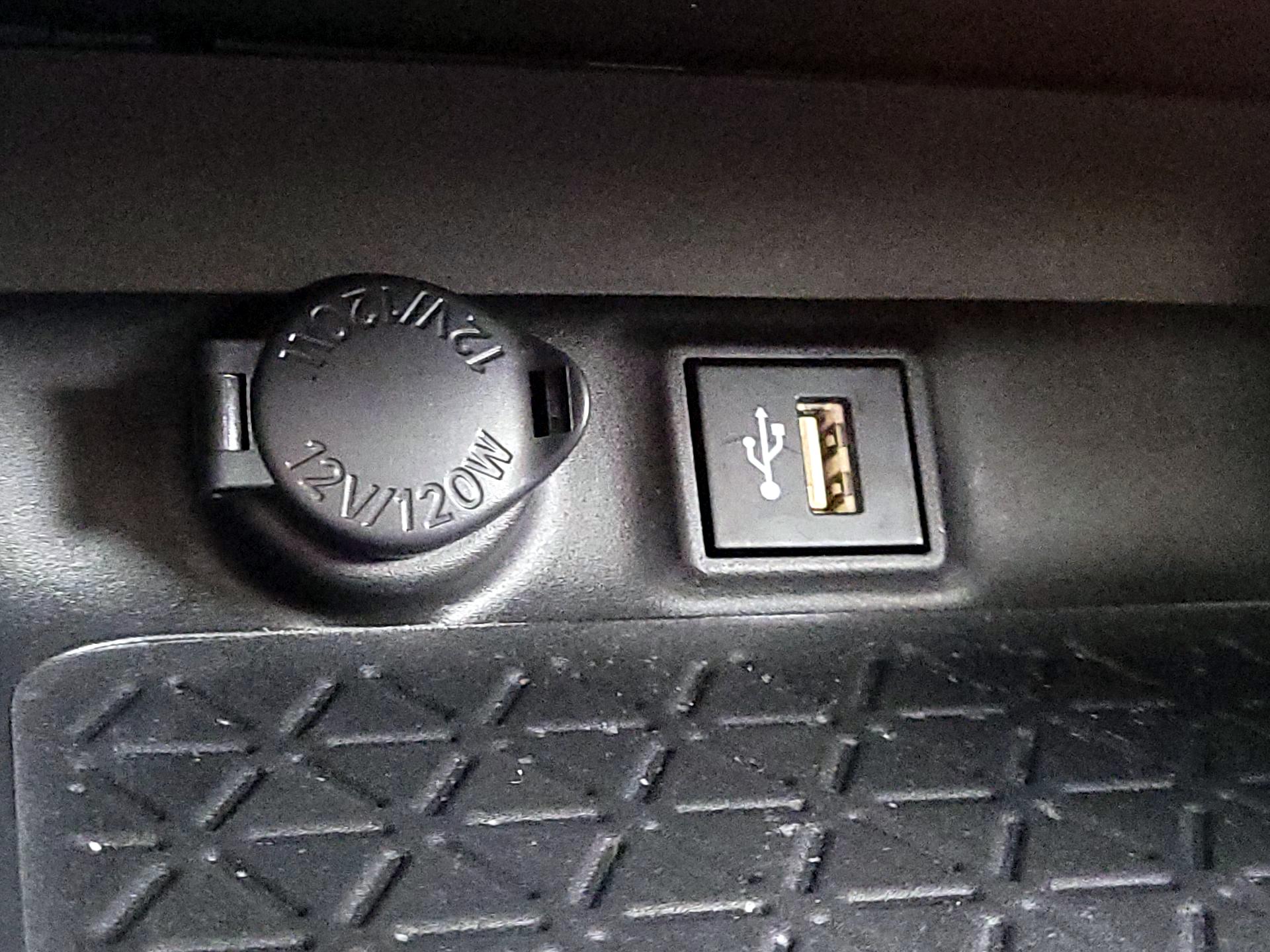 Thumbnail: 2024 Toyota RAV4 - 19